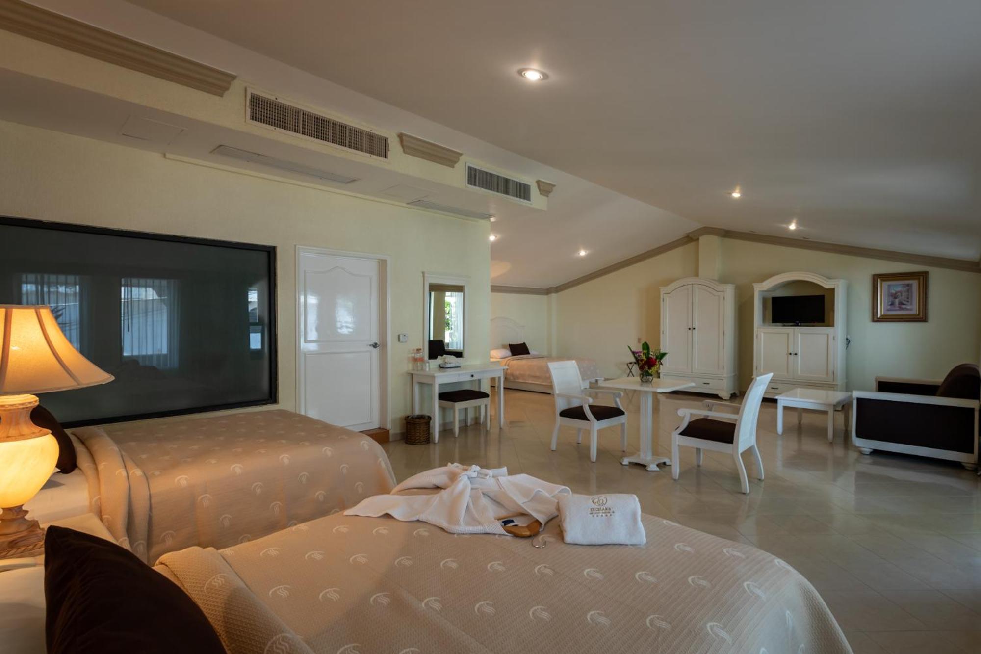 Excelaris Grand Conventions & 5*