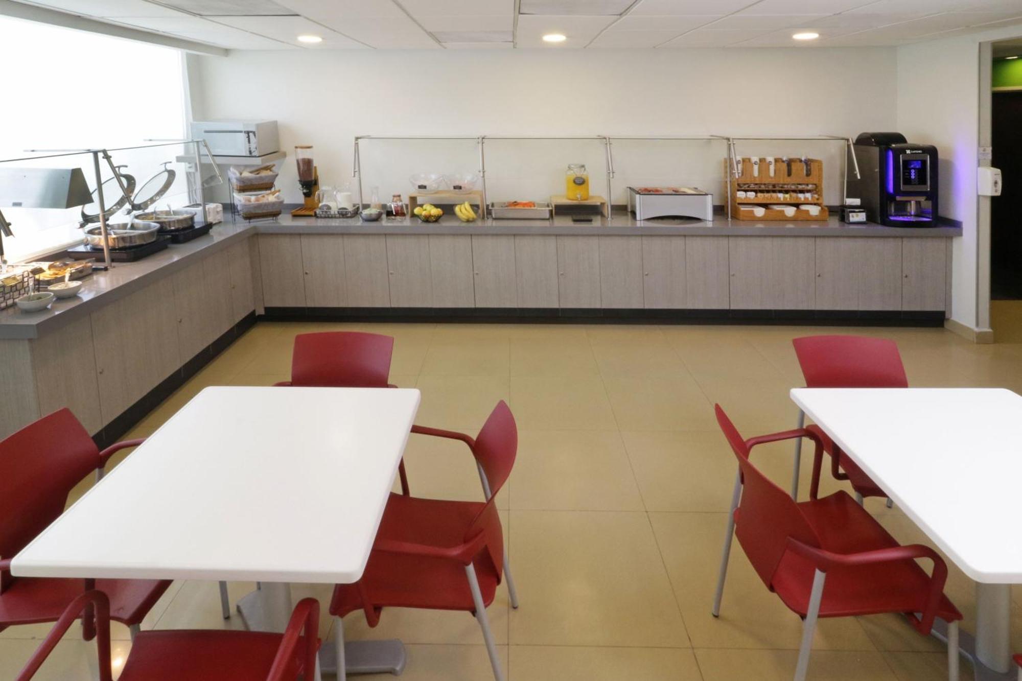 Express Junior By Marriott Aeropuerto Hotel Toluca