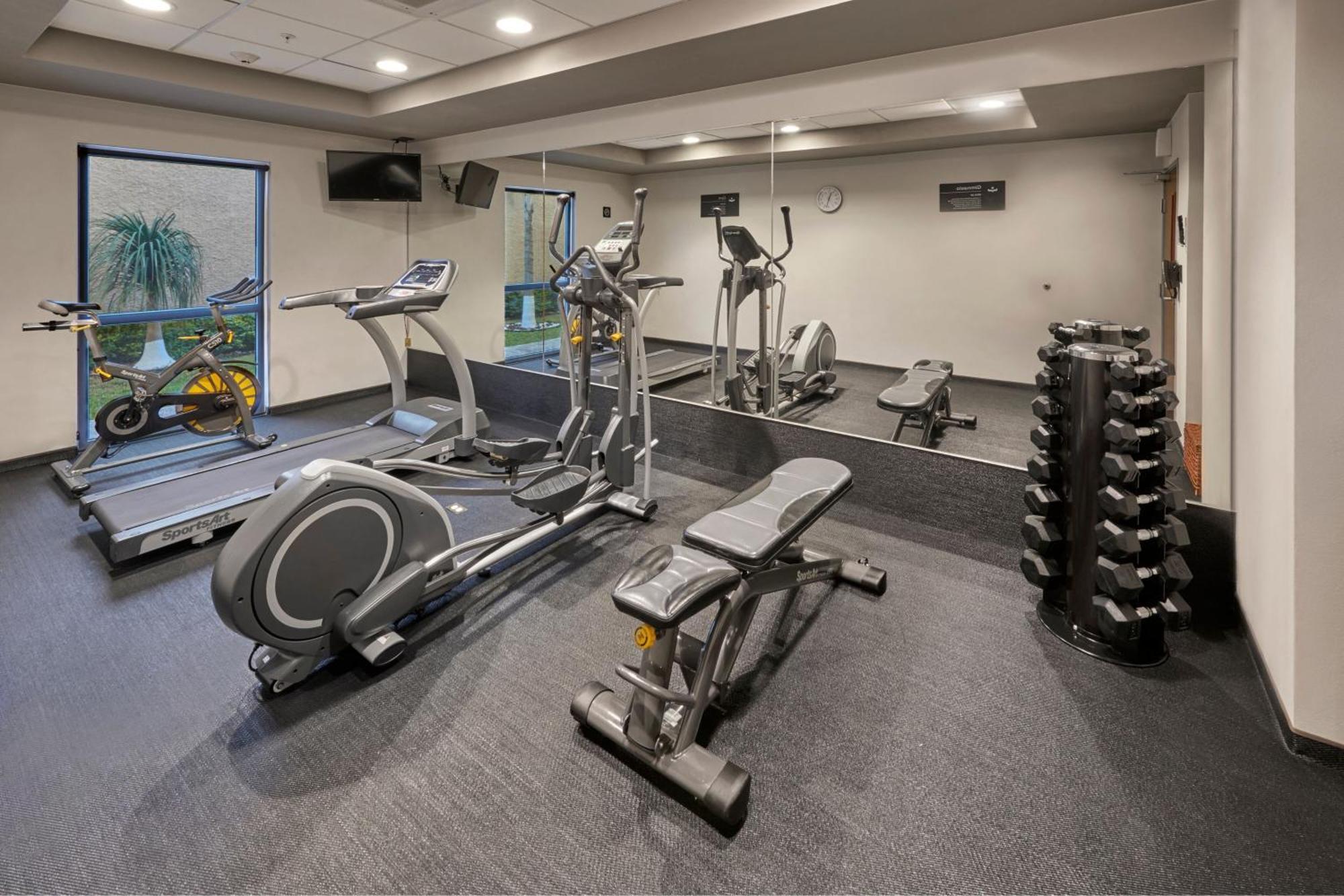 Hotel Express By Marriott 4*
