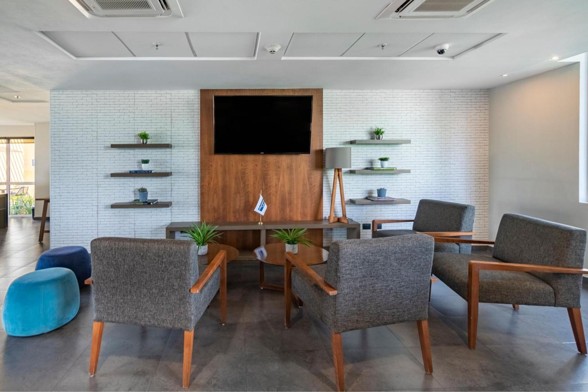 Express By Marriott Tuxpan Hotel 4*