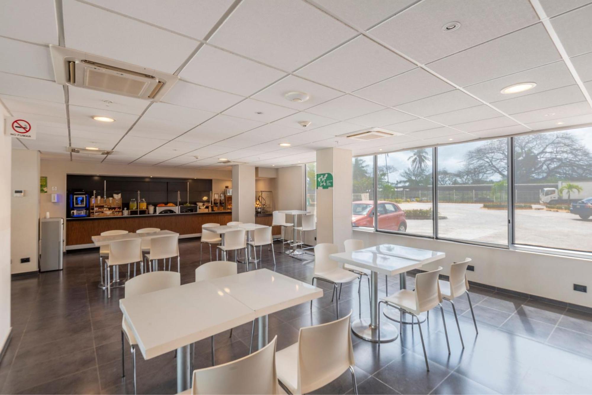 Hotel Express By Marriott Paraiso