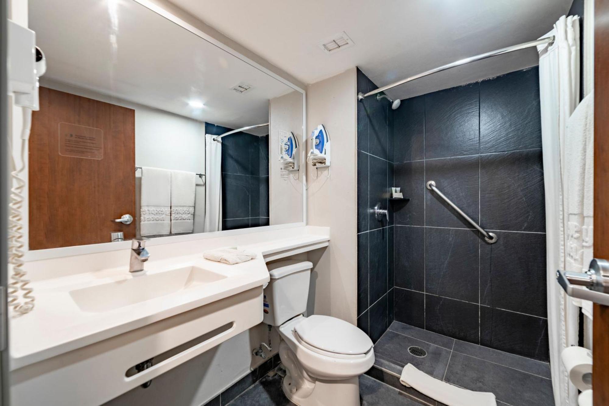 Express By Marriott Hotel 4*