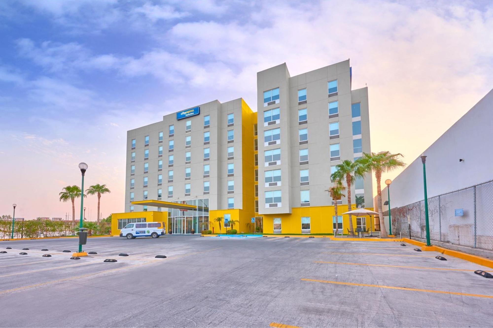Hotel Express By Marriott Mexicali