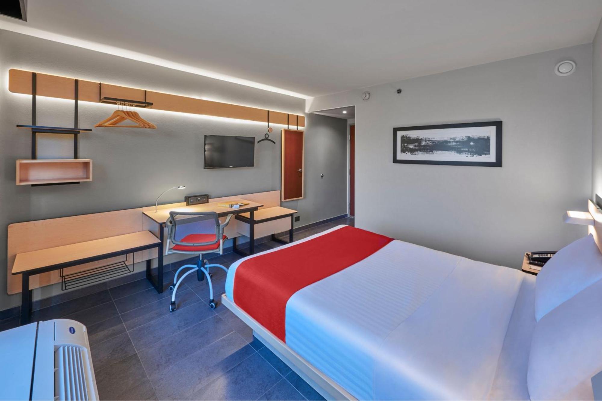 Express By Marriott Hotel 4*