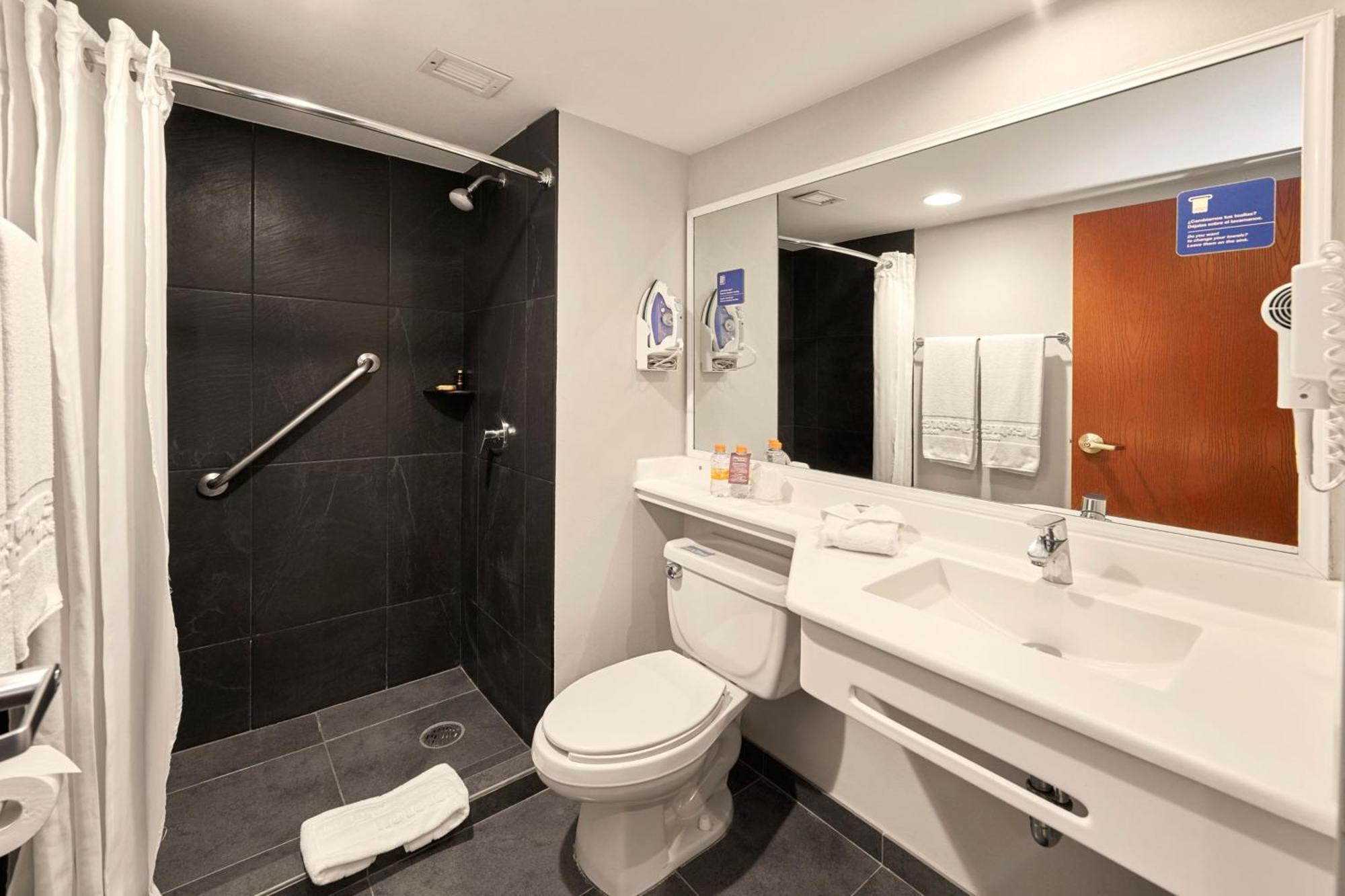 Express By Marriott Hotel 4*