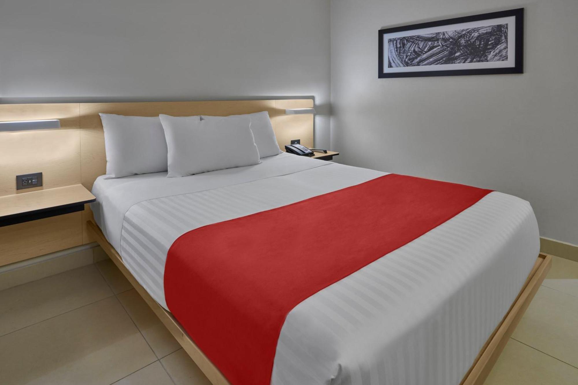 Express By Marriott Mochis Hotel