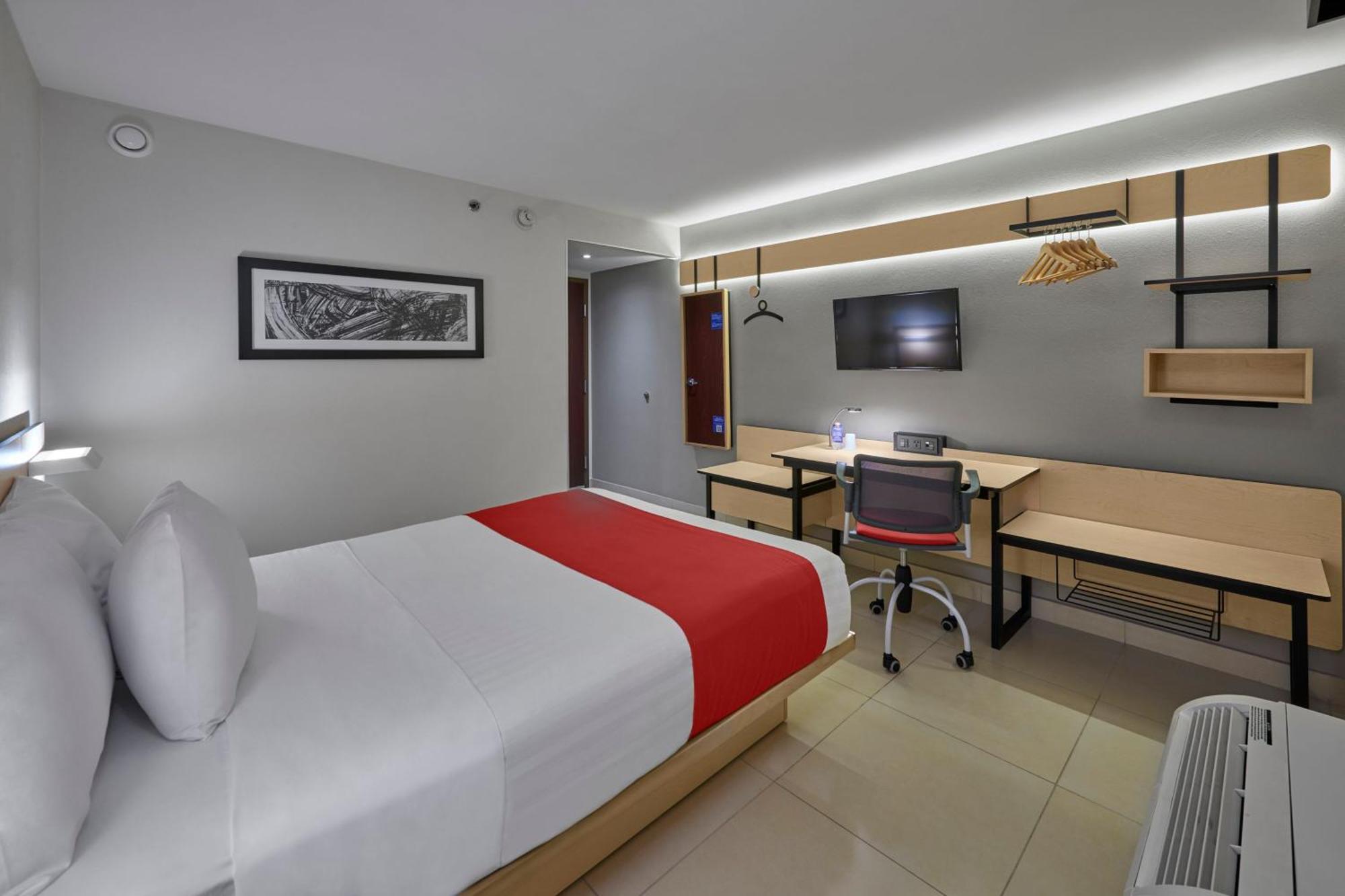 Express By Marriott Mochis Hotel