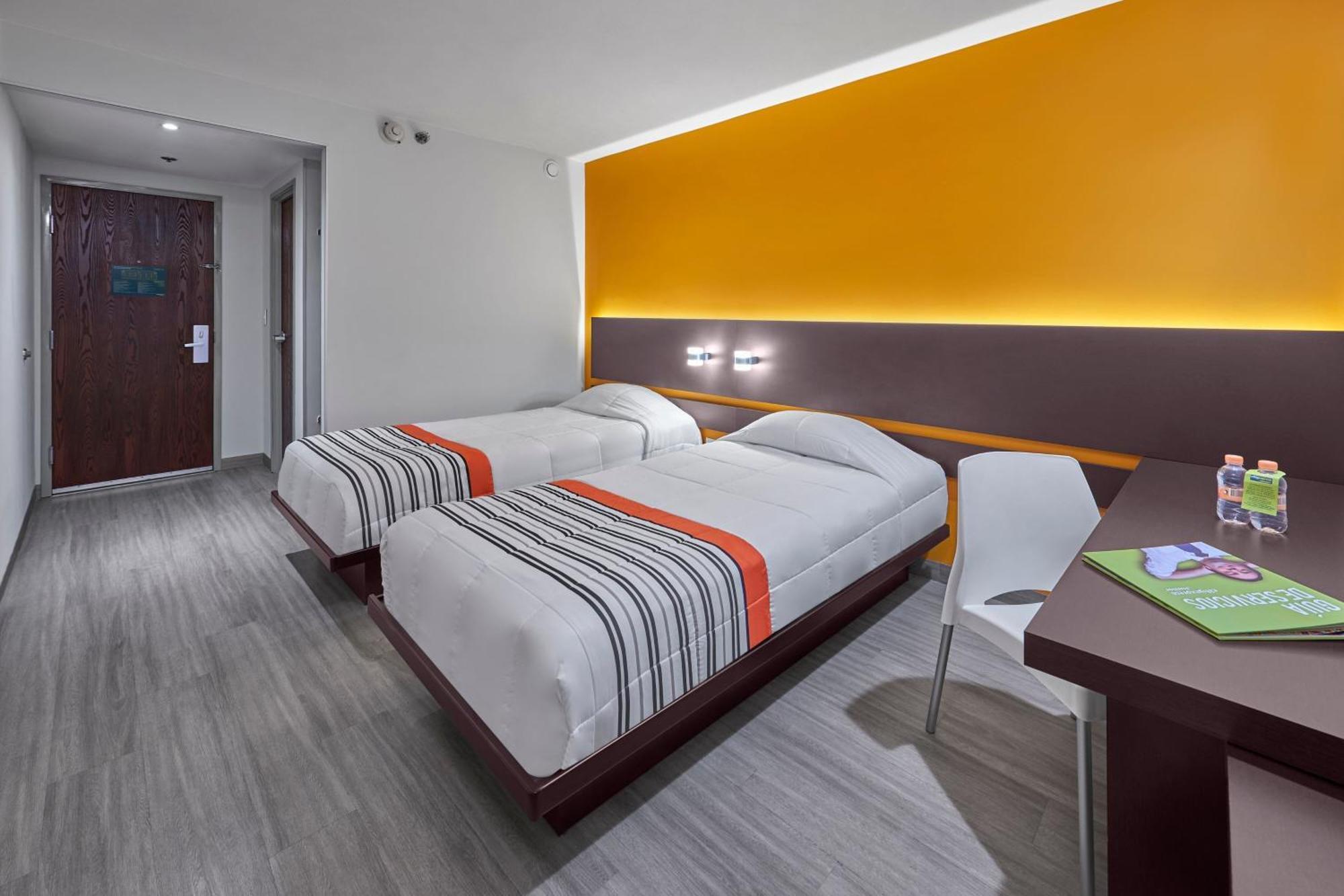 Hotel Express Junior By Marriott Mexicali