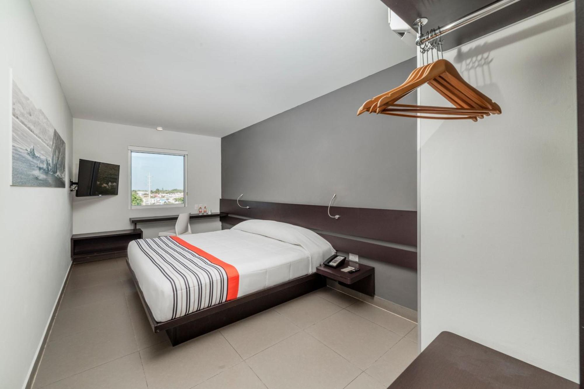 Express Junior By Marriott Aeropuerto