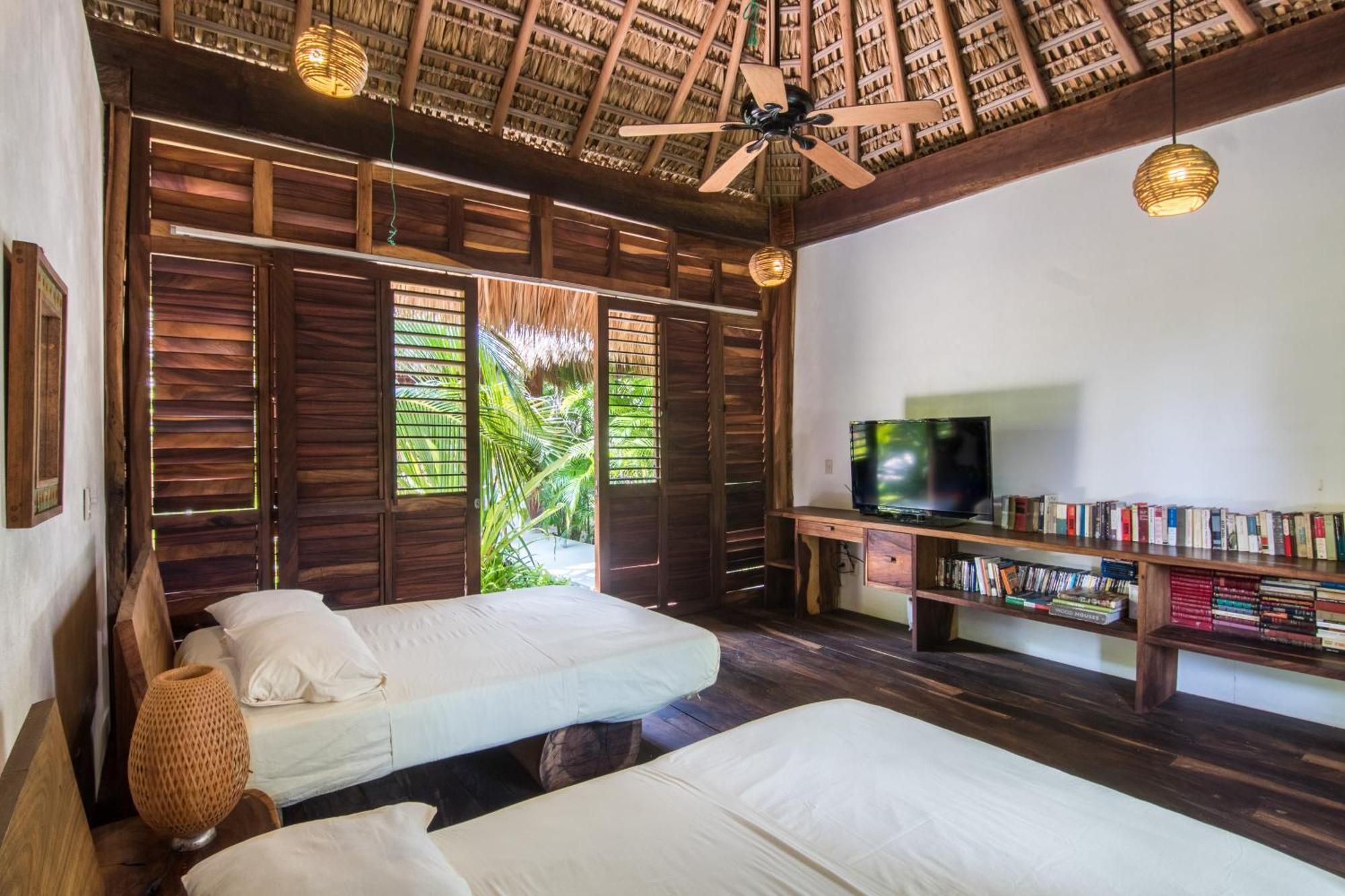 Villa Oceanfront Casa Rhino