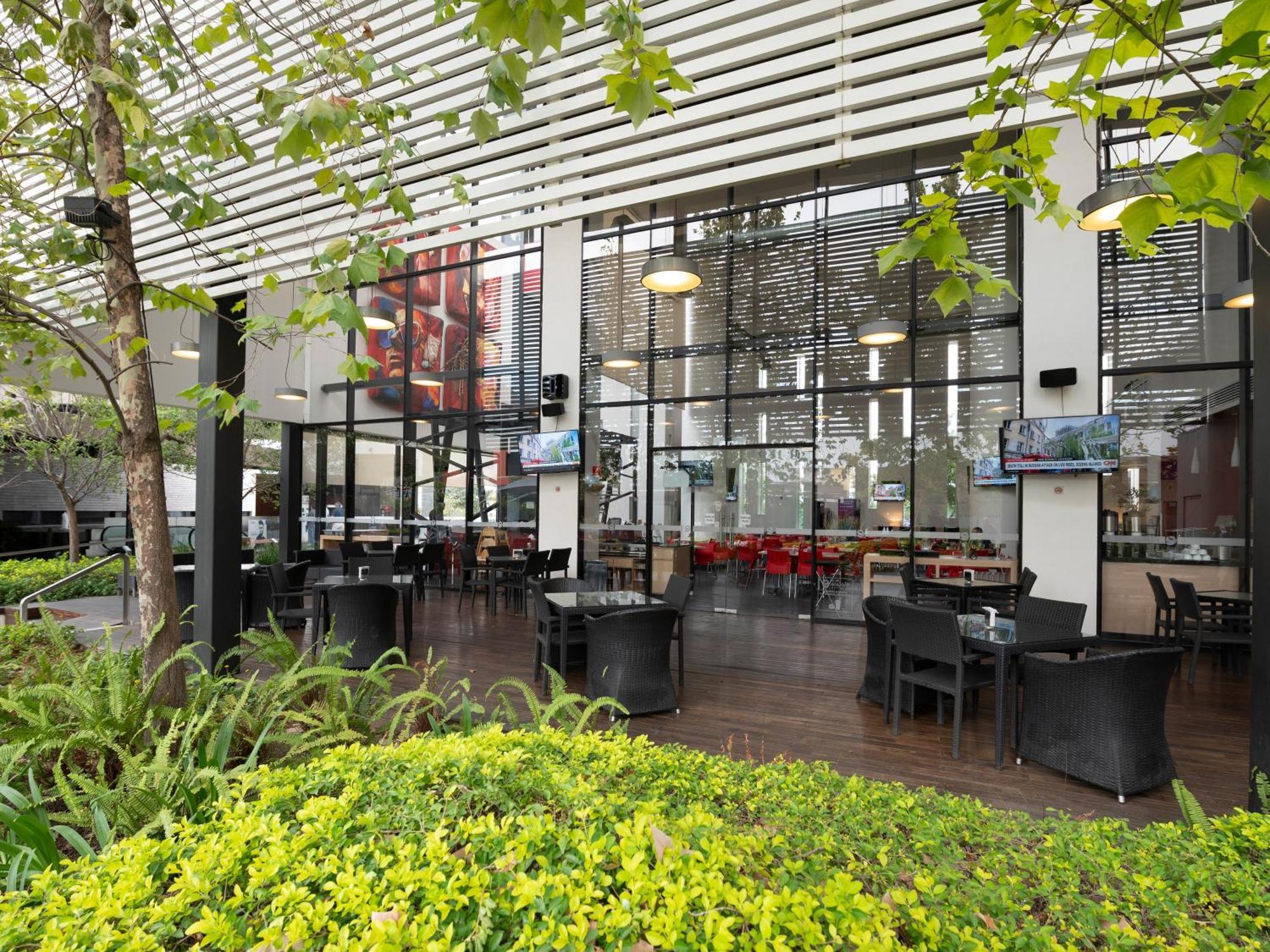 Hotel Ramada Encore By Wyndham Guadalajara Sur