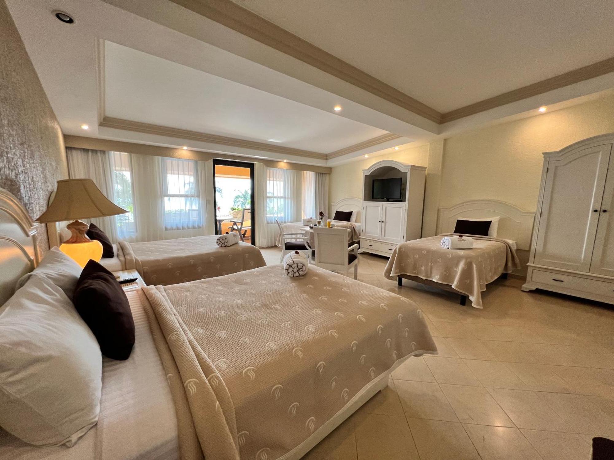 Excelaris Grand Conventions & Hotel