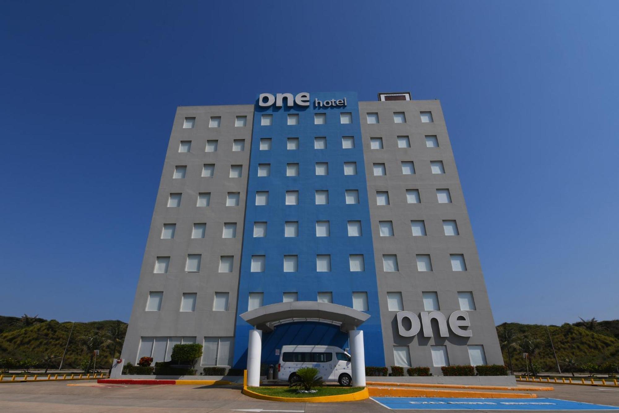 One Forum Hotel