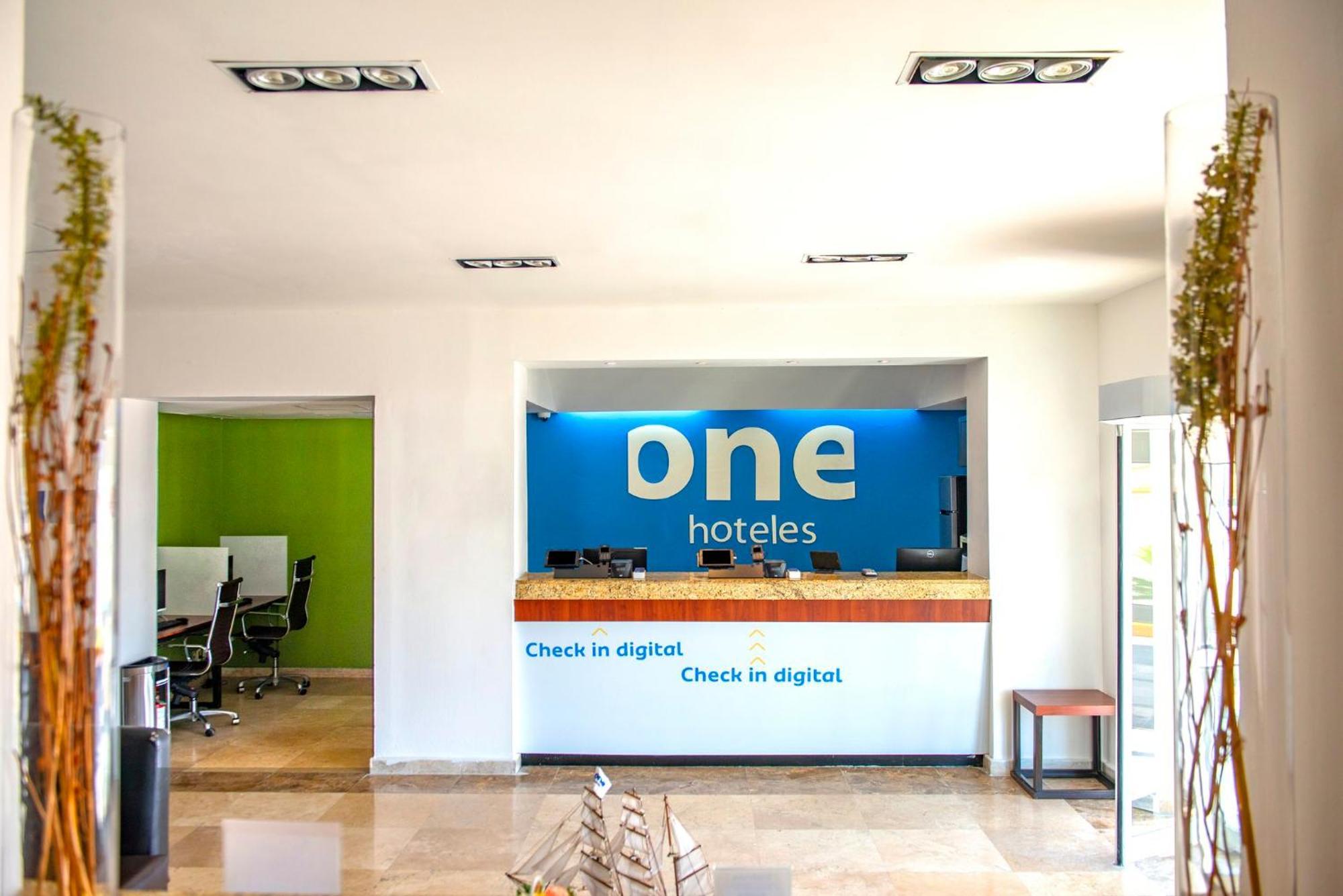 One Forum Hotel