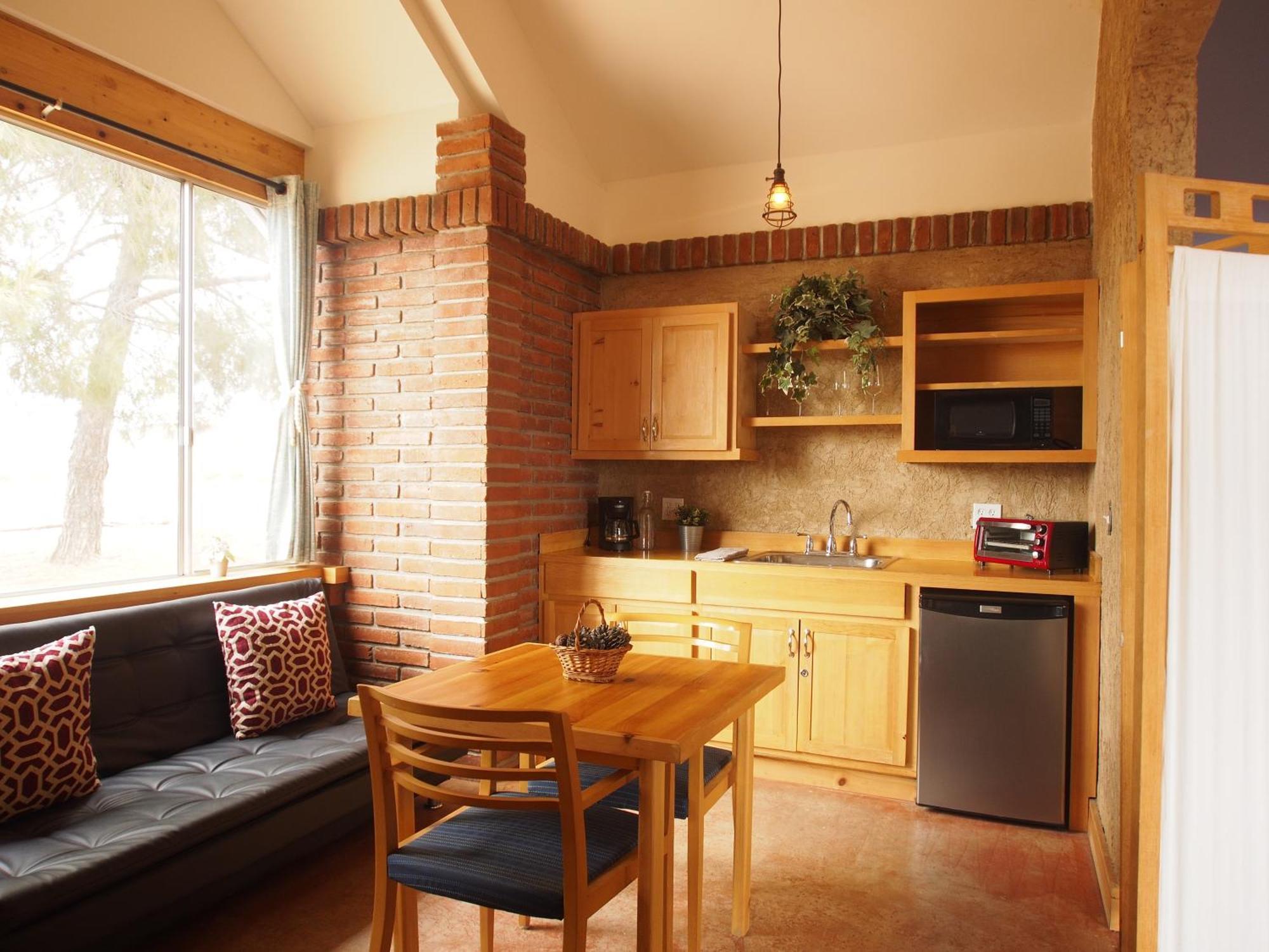 Casa Mayoral Pet Friendly Bed & Breakfast