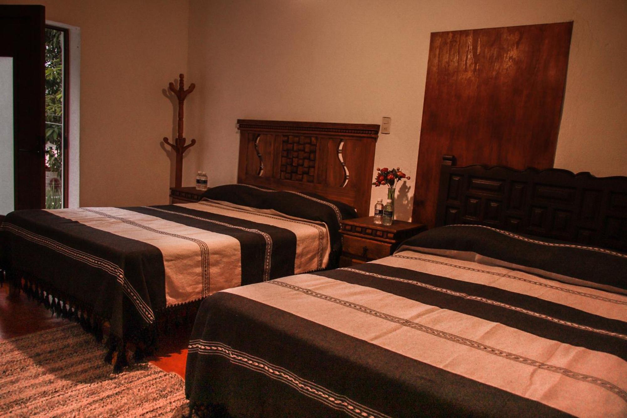 Guest house Casa Teotleco *