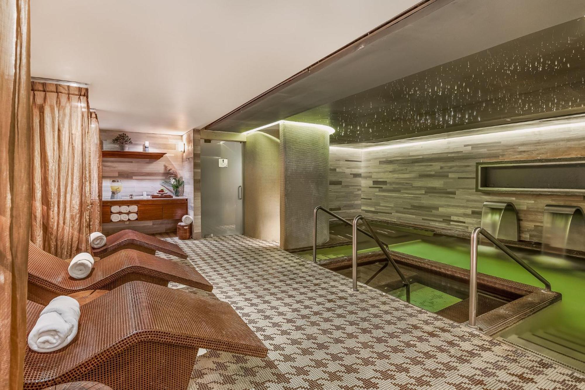 Live Aqua Ciudad De Bosques De Lomas (adults Only) 5*
