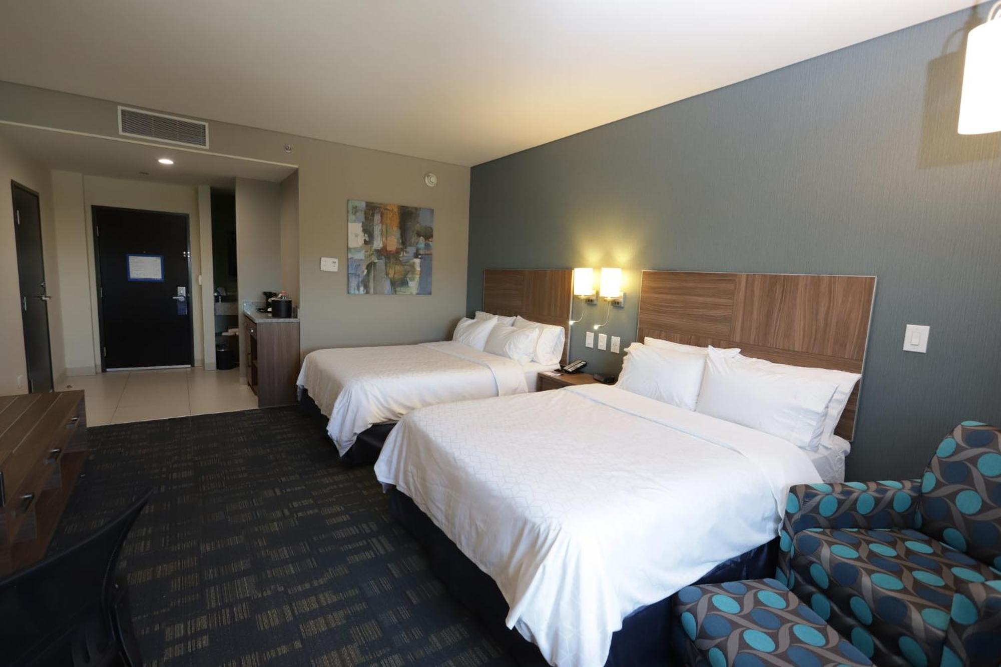 Hotel Express & By Ihg