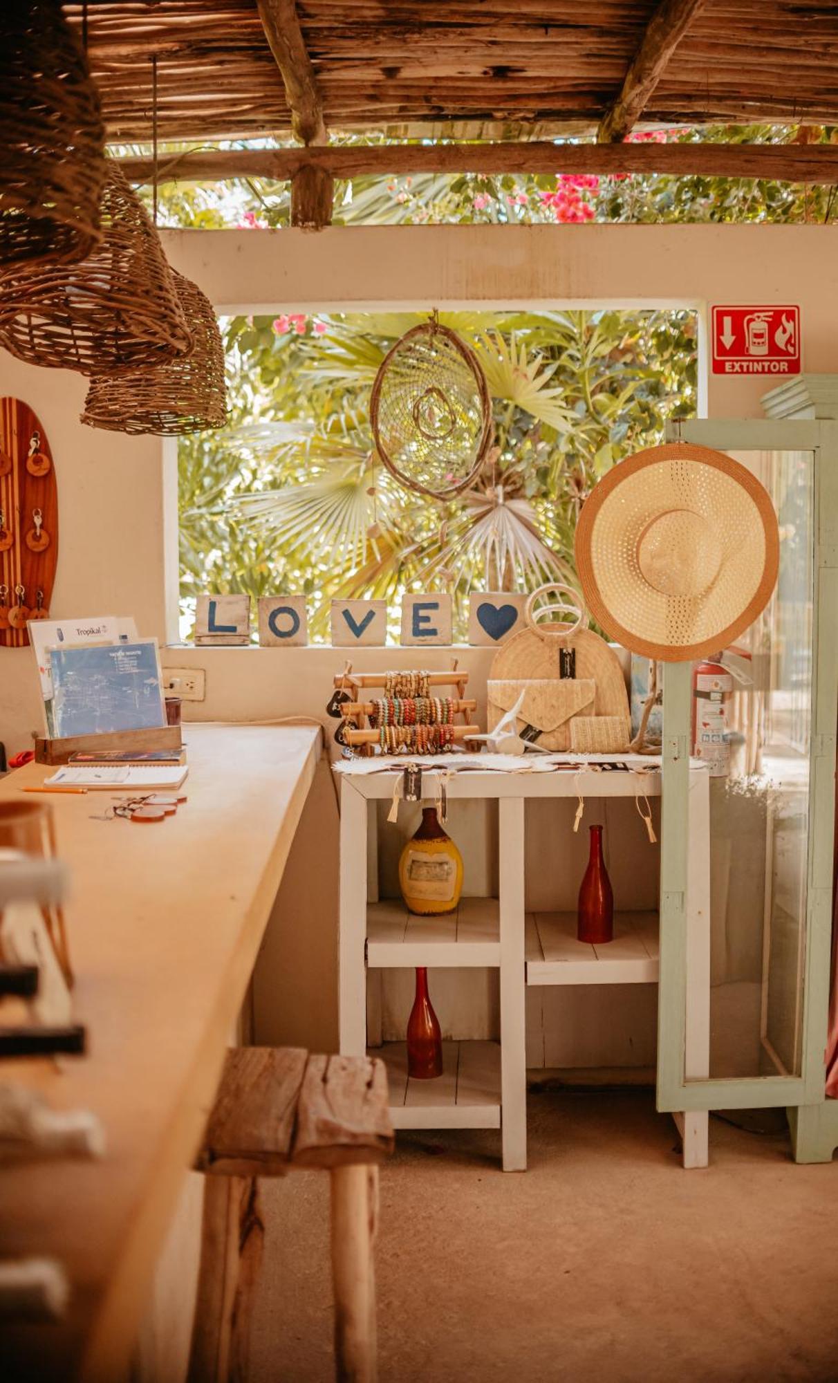 Lunarena Barefoot Aparthotel 3*