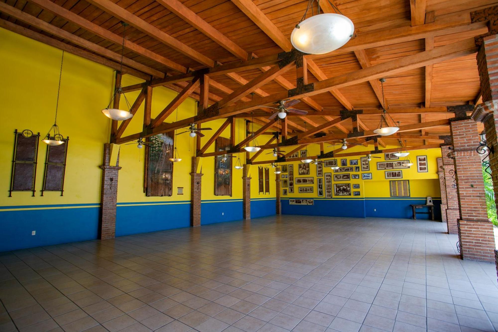 La Casa De Patios &