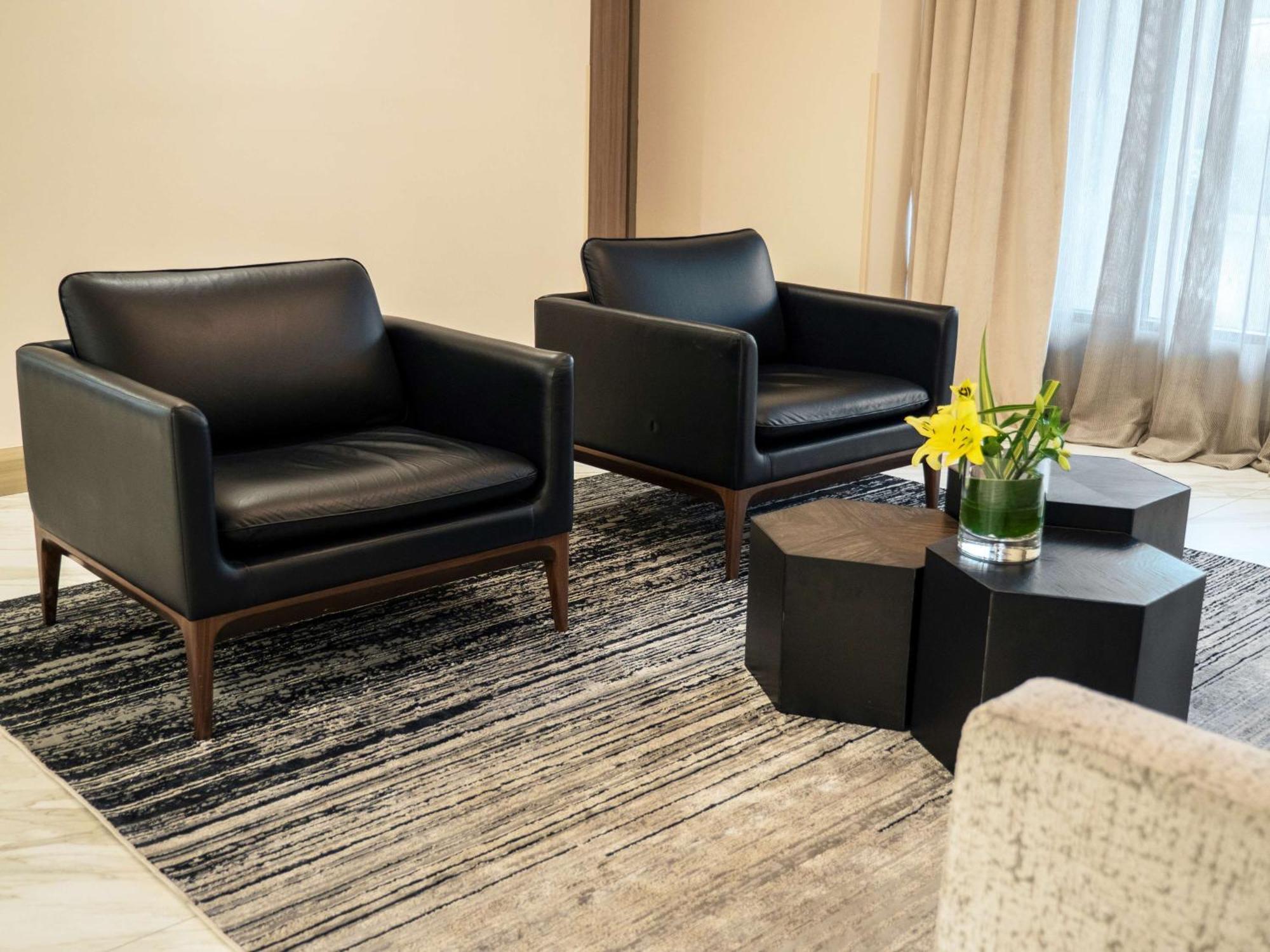 Ms Milenium Monterrey Curio Collection By Hilton