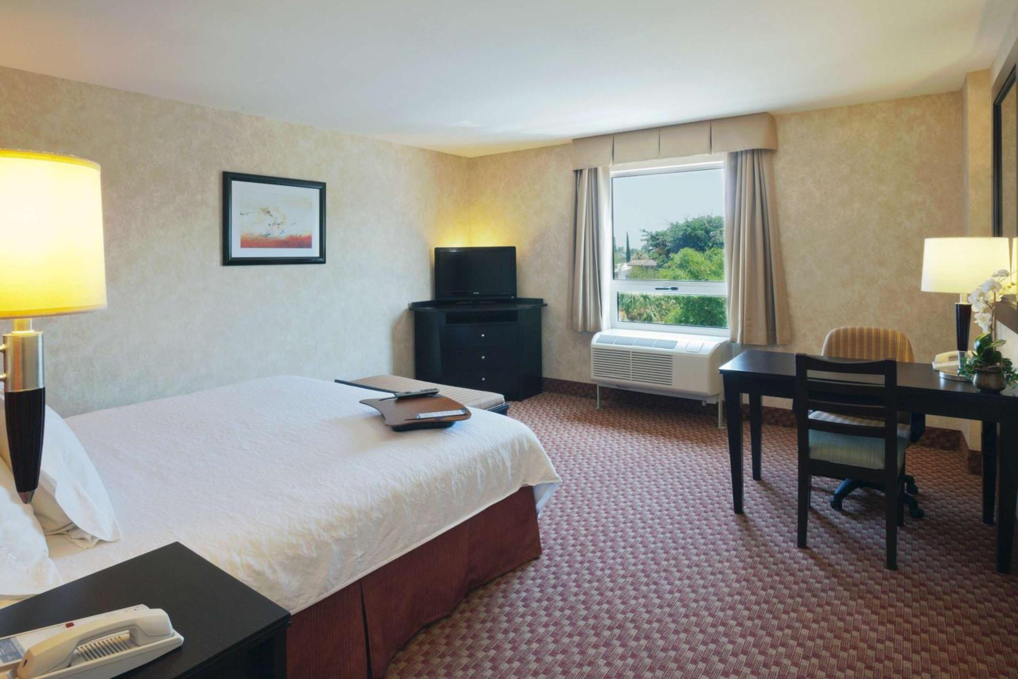 Hotel Hampton By Hilton