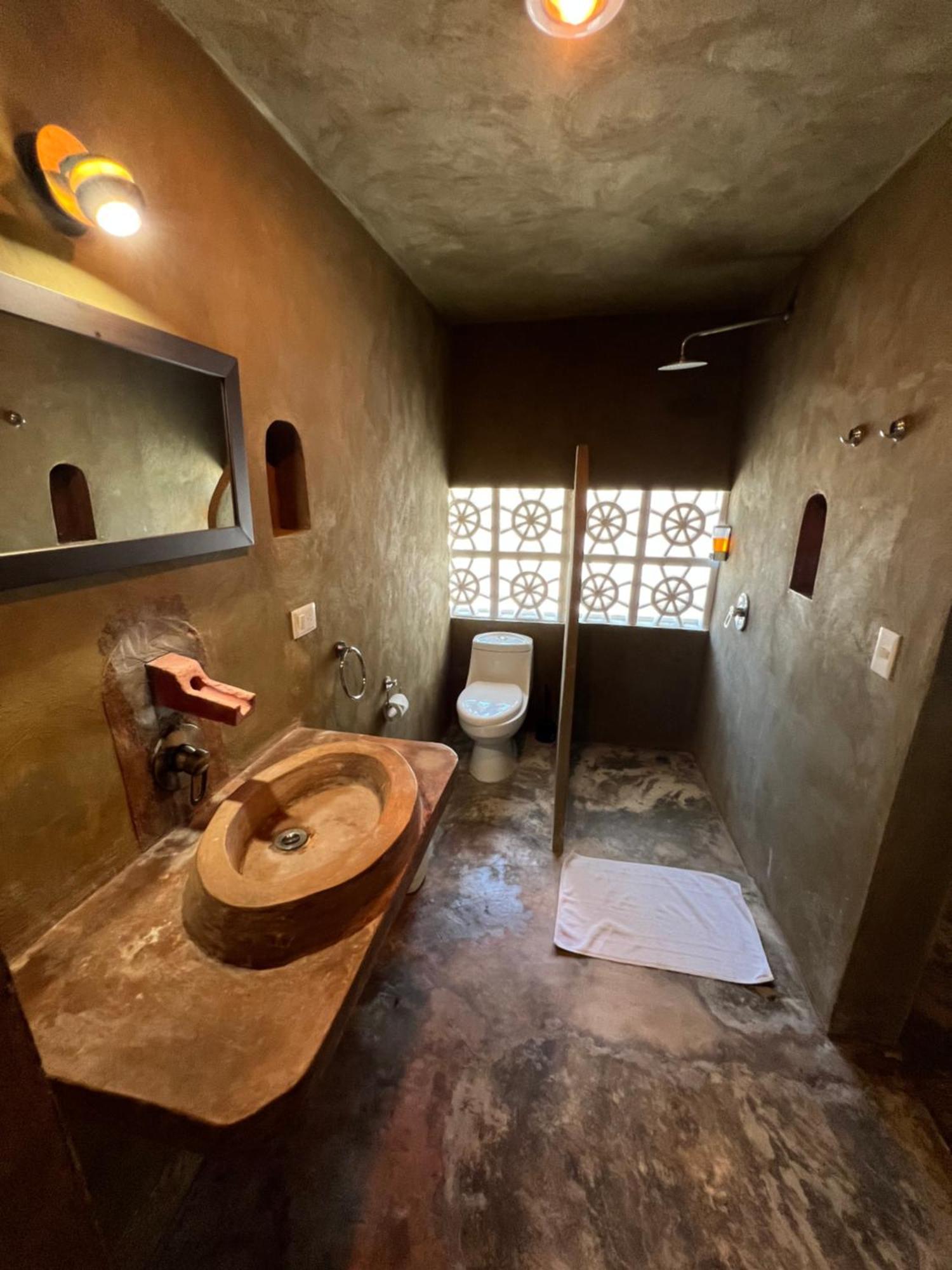 Casa Gajah Cuyo Inn