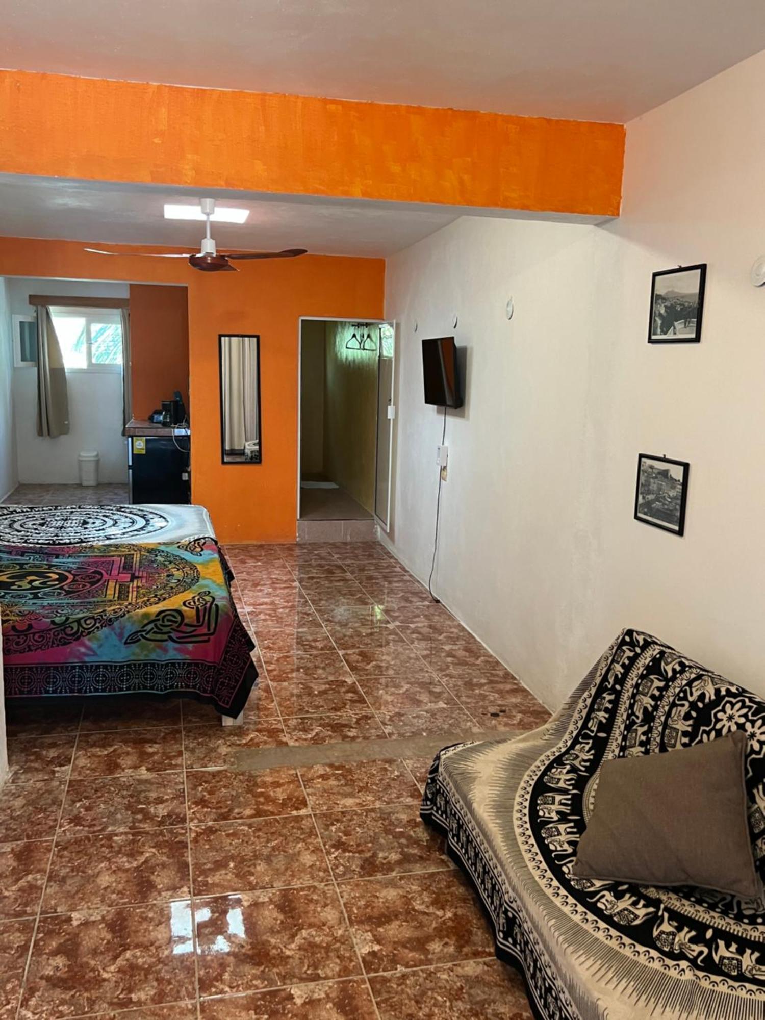 Casa Gajah Cuyo * El Cuyo