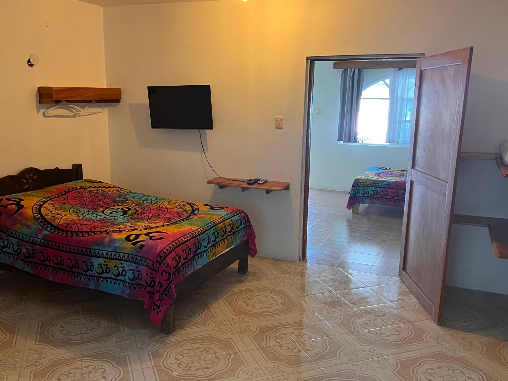 Casa Gajah Cuyo * El Cuyo