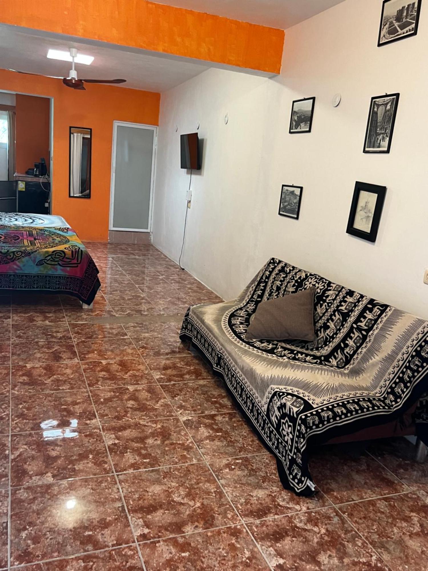 Inn Casa Gajah Cuyo El Cuyo