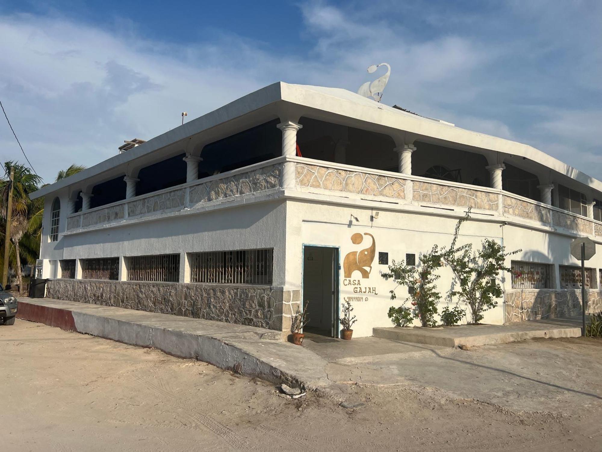 Casa Gajah Cuyo El Cuyo