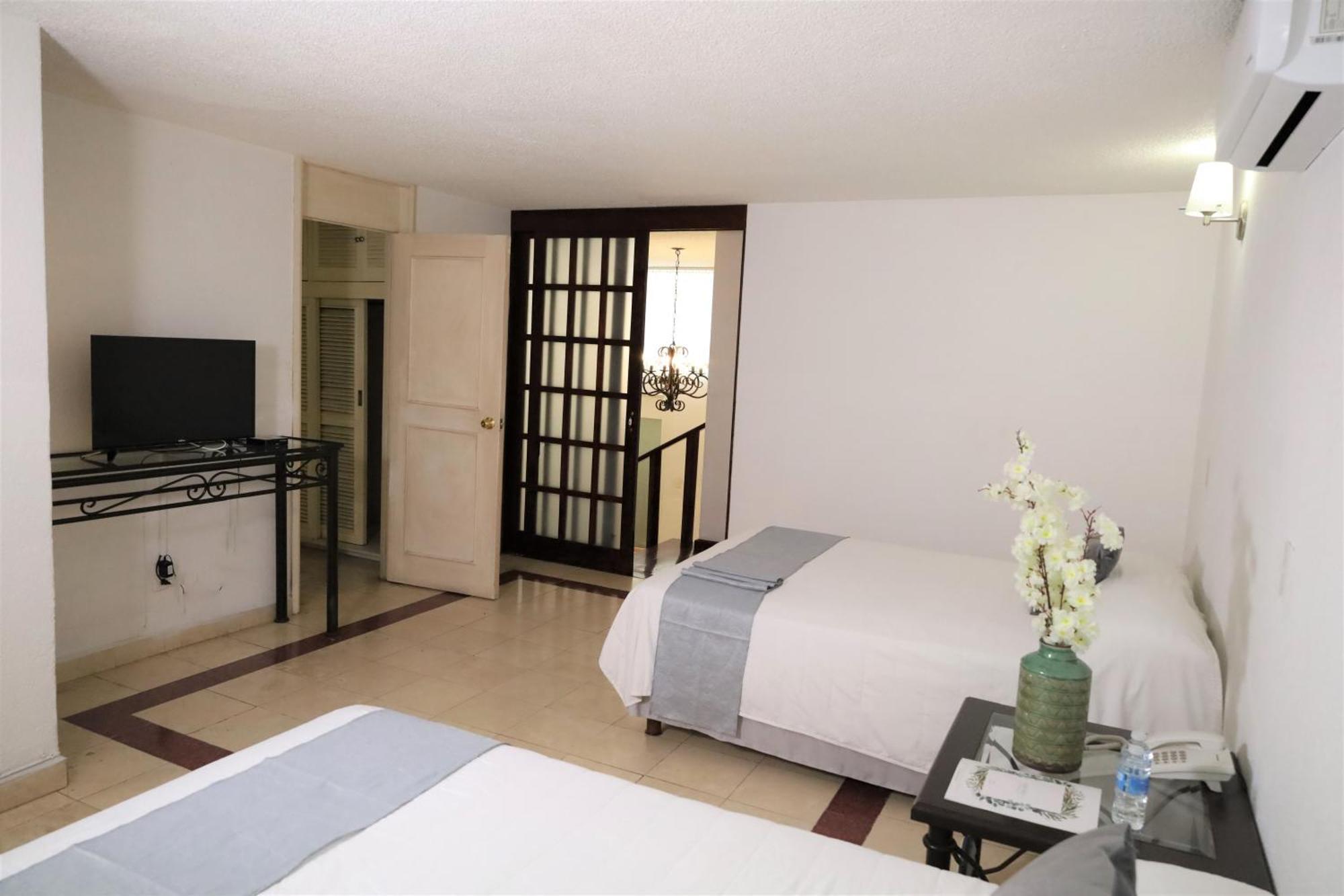 Grand Vista 3* Cuernavaca