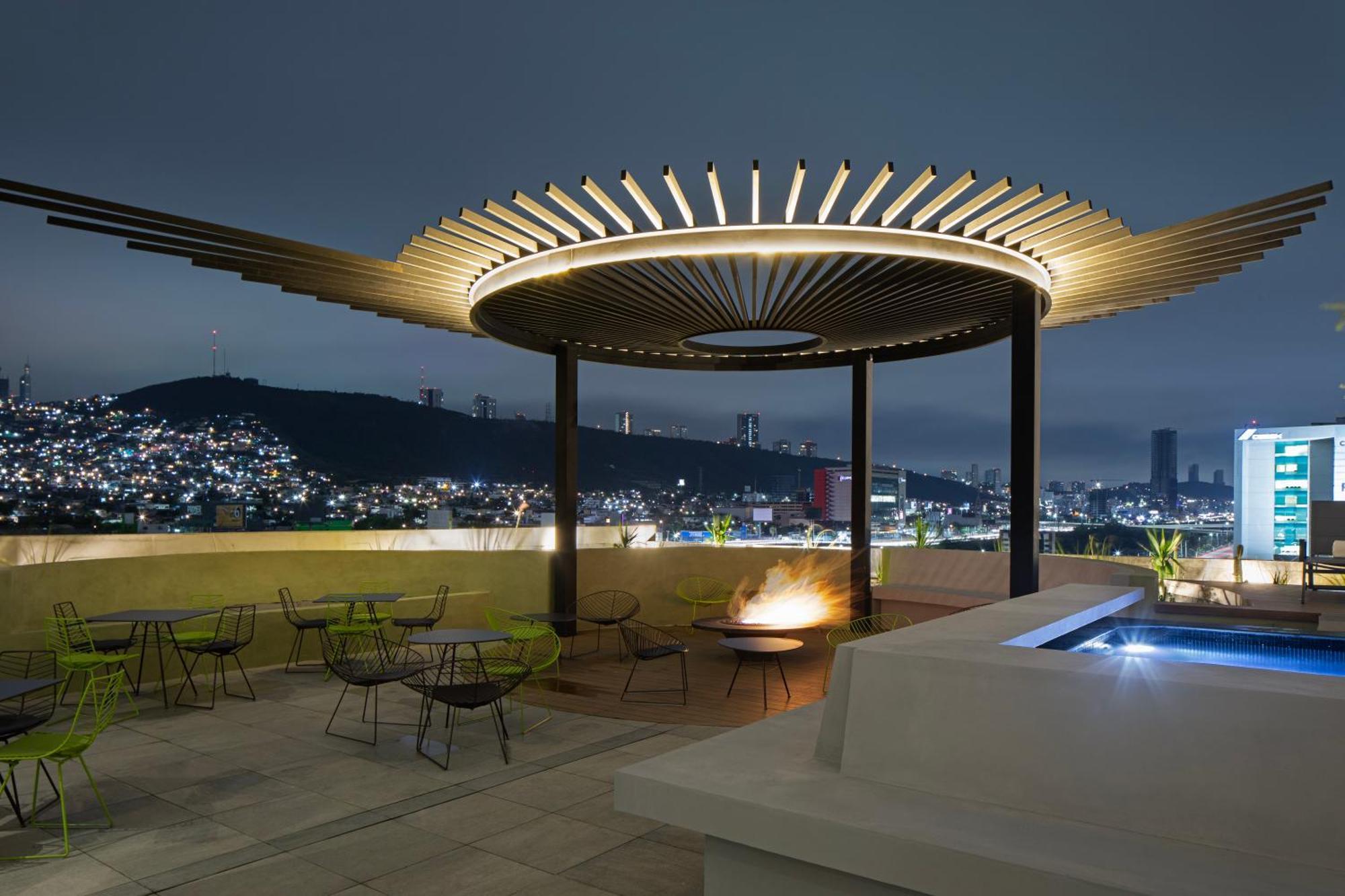 Hotel Galeria Plaza Monterrey