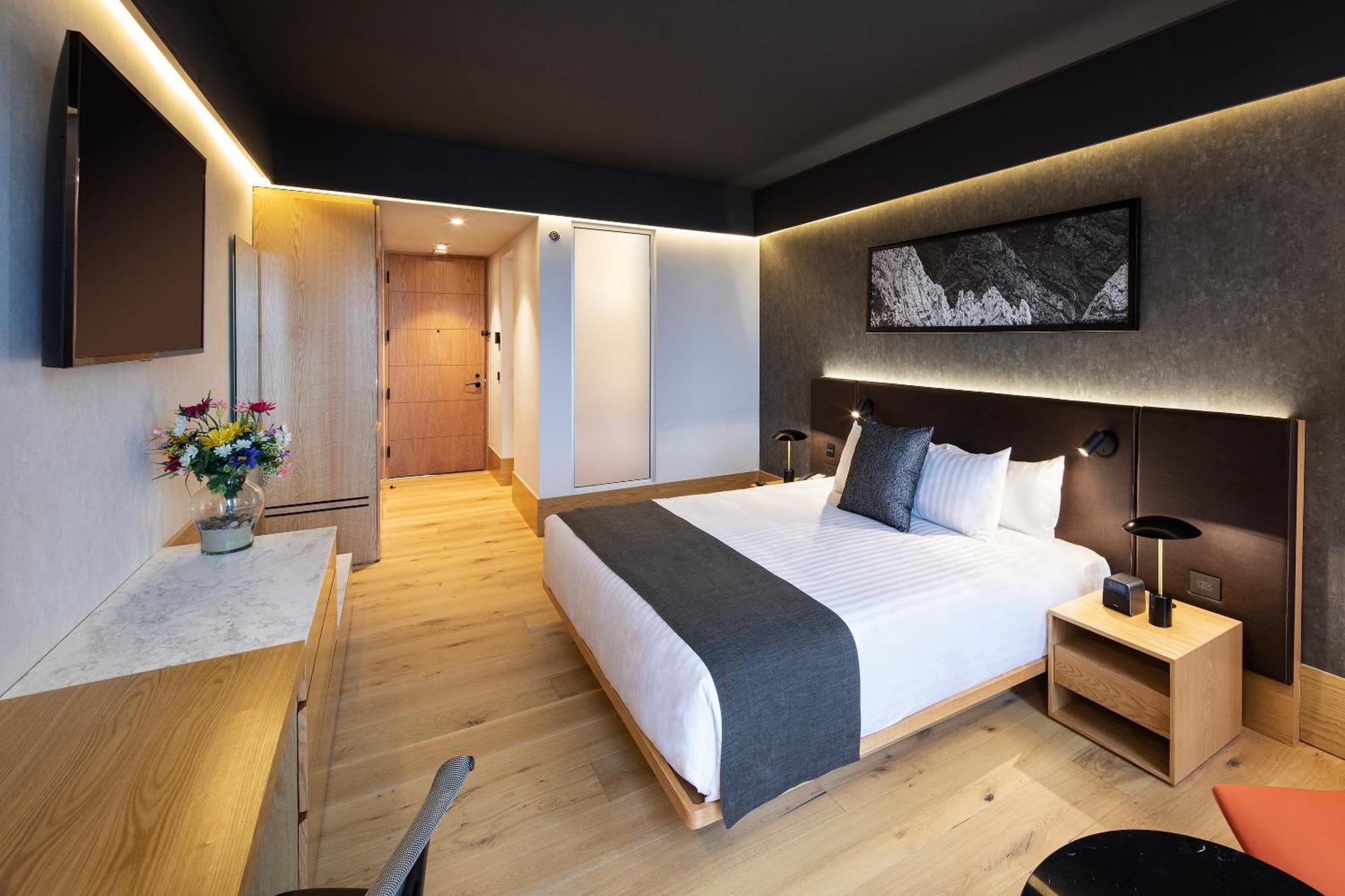 Galeria Plaza Hotel 5*