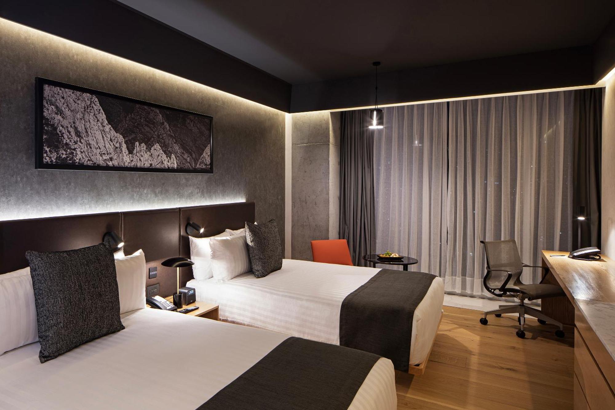 Galeria Plaza Hotel 5*