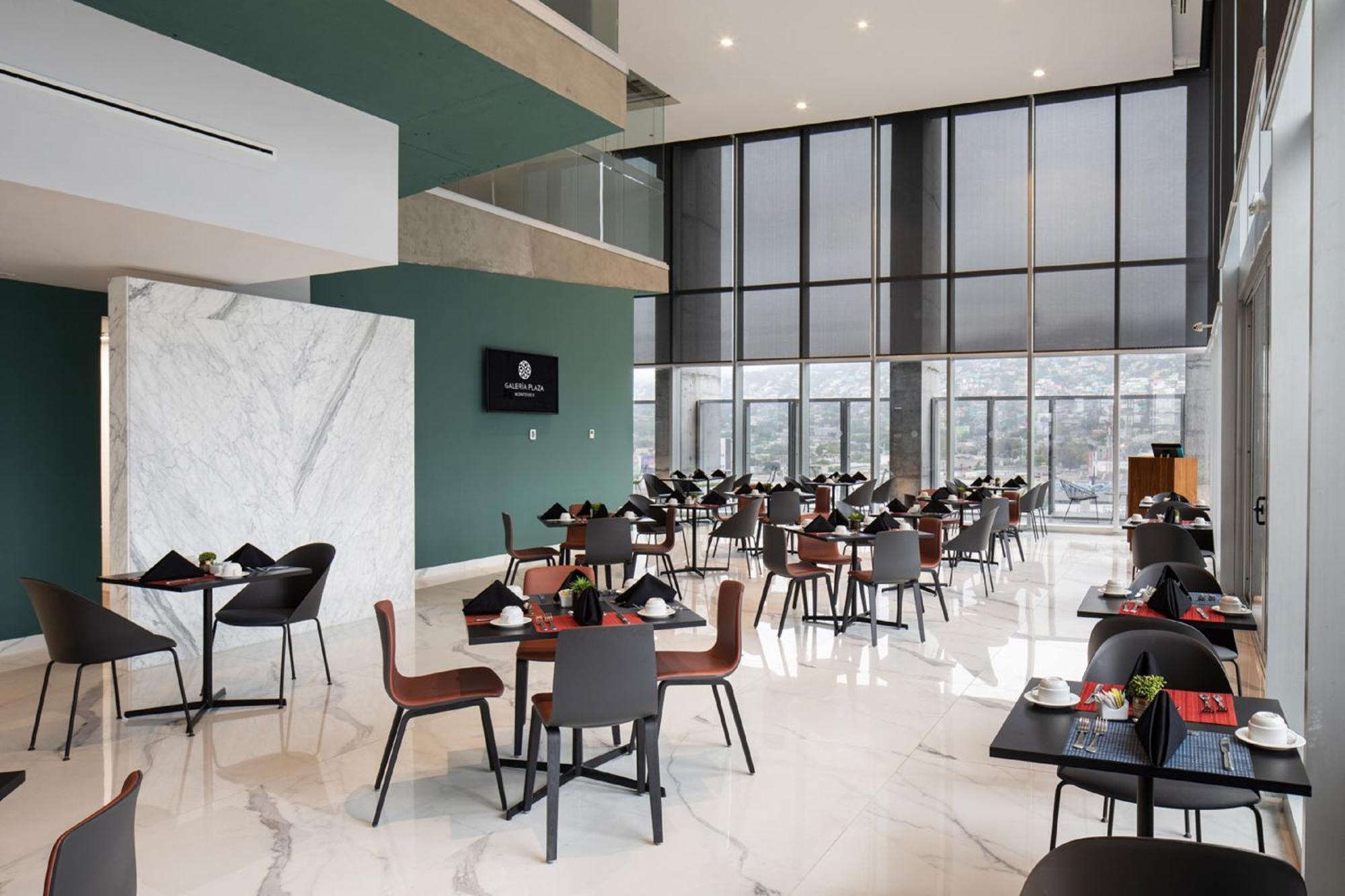 Galeria Plaza Hotel