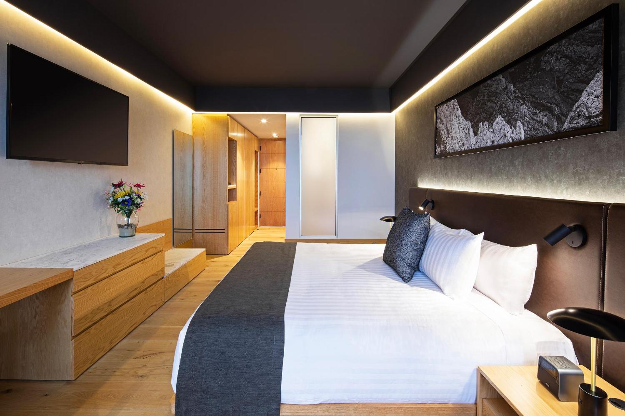Galeria Plaza Hotel 5*