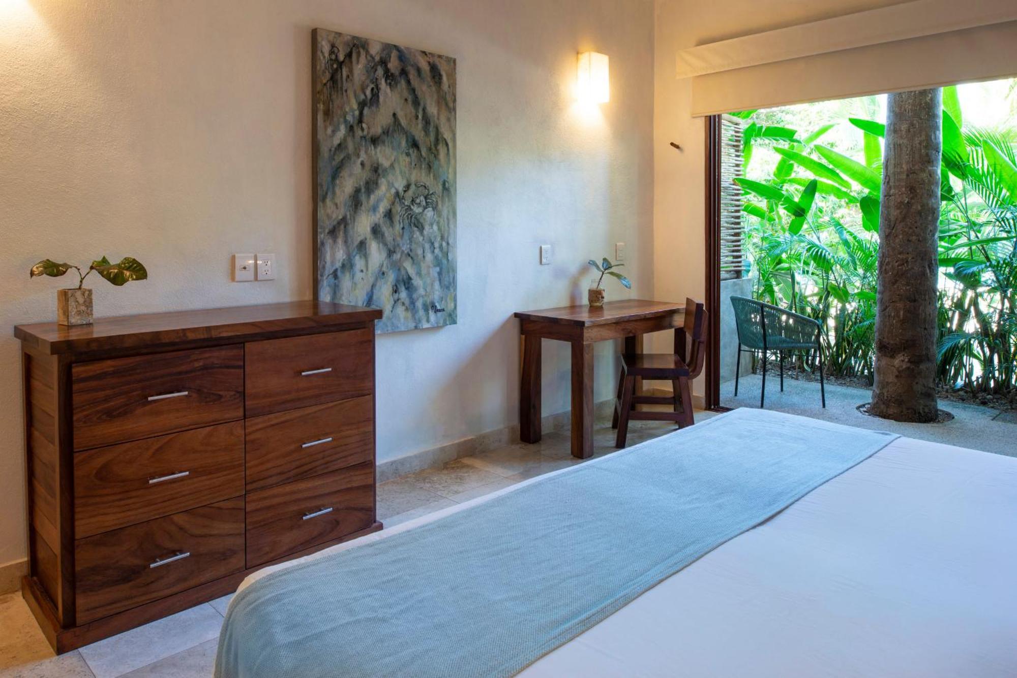 Punta Monterrey Hotel 4*