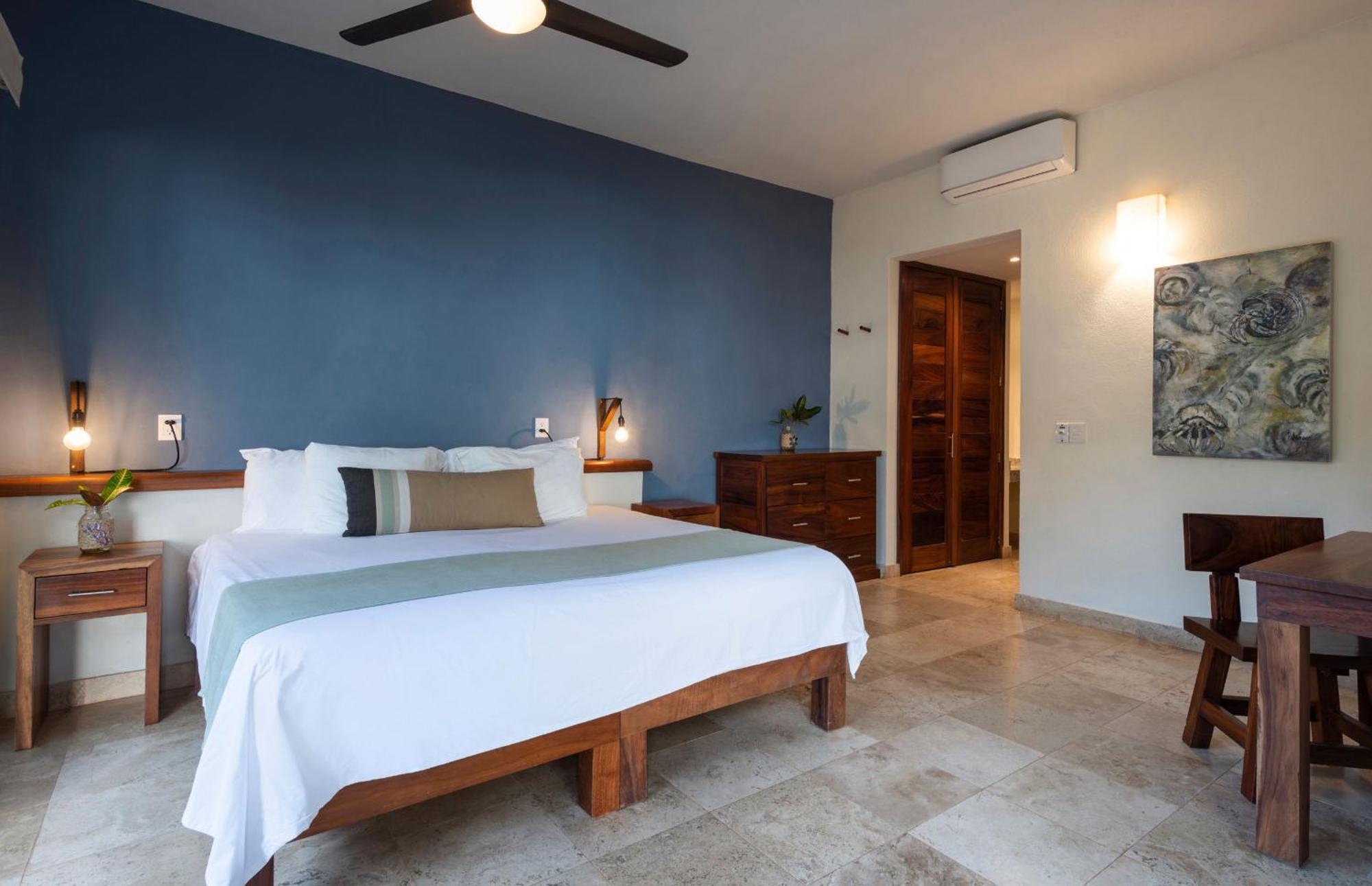 Hotel Punta Monterrey