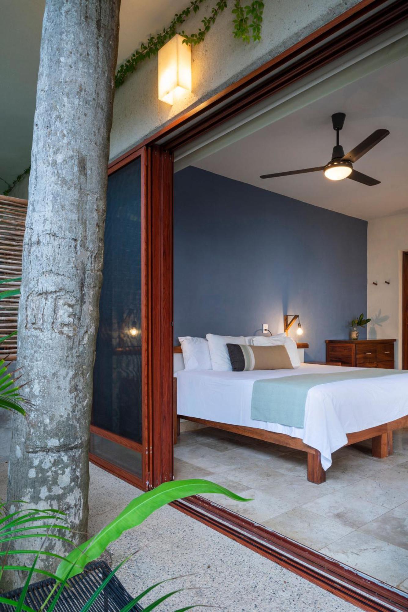 Punta Monterrey Hotel
