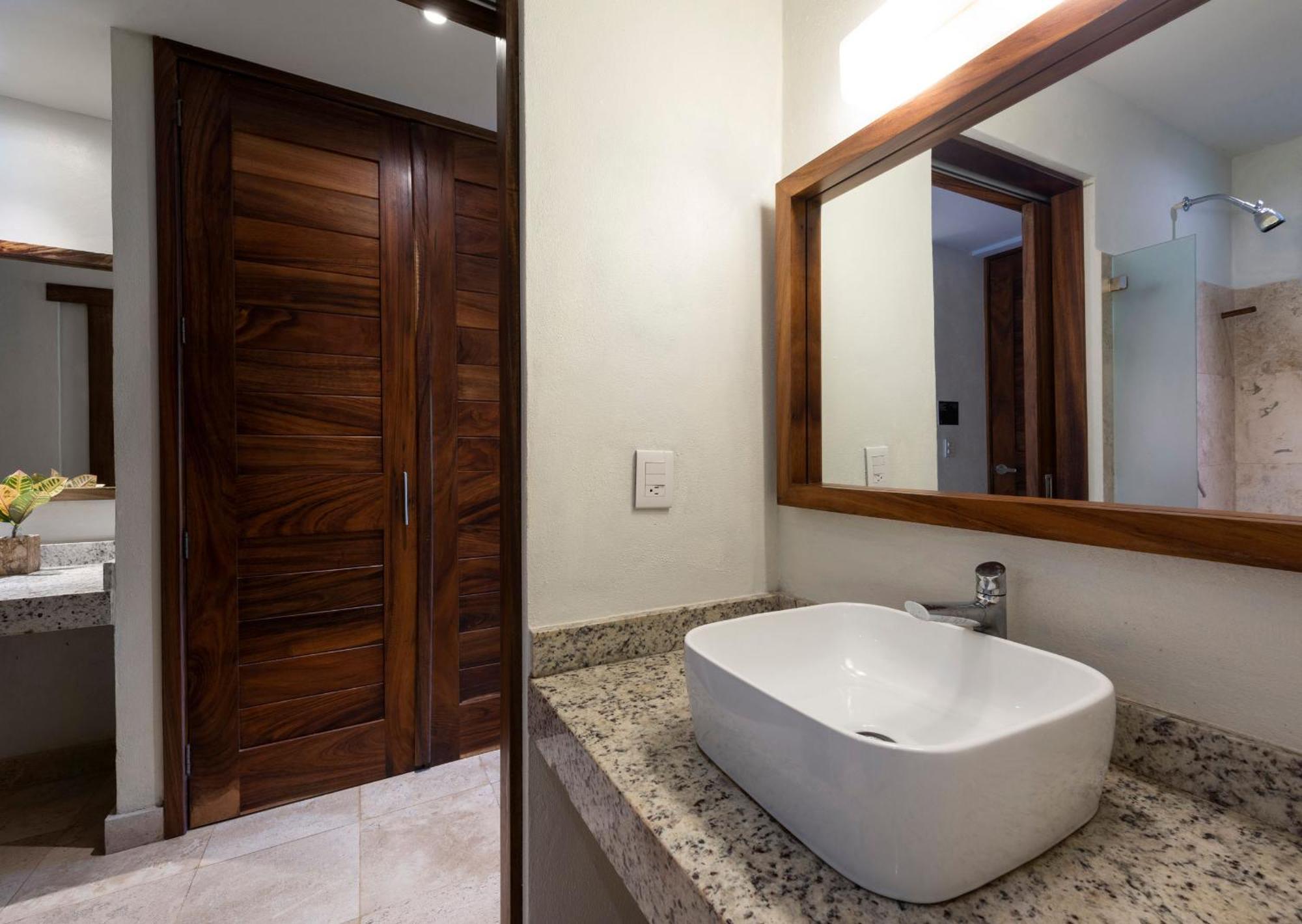 Hotel Punta Monterrey