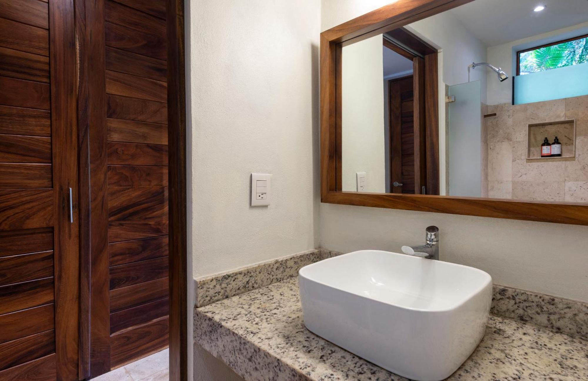Hotel Punta Monterrey 4*