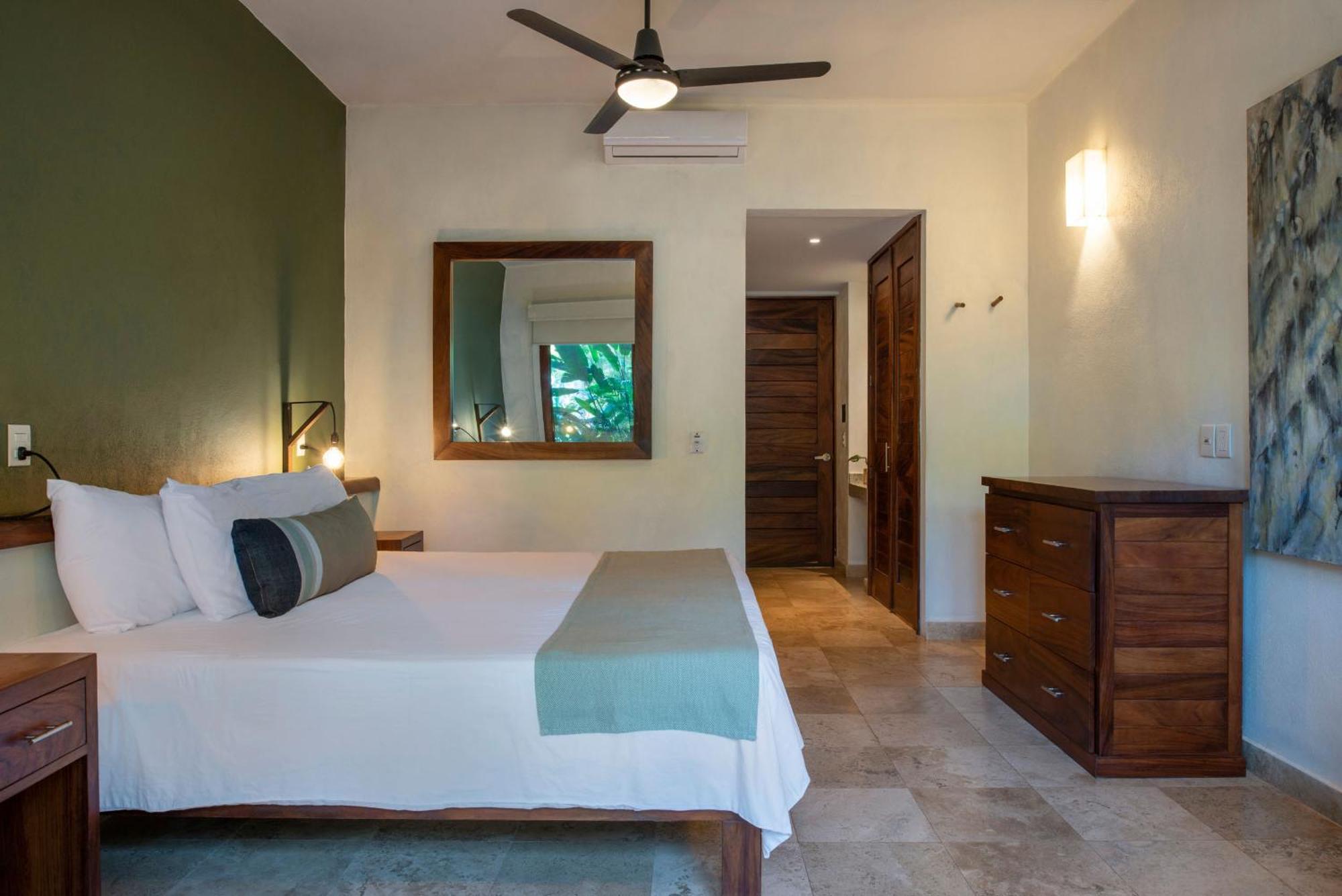 Punta Monterrey 4*