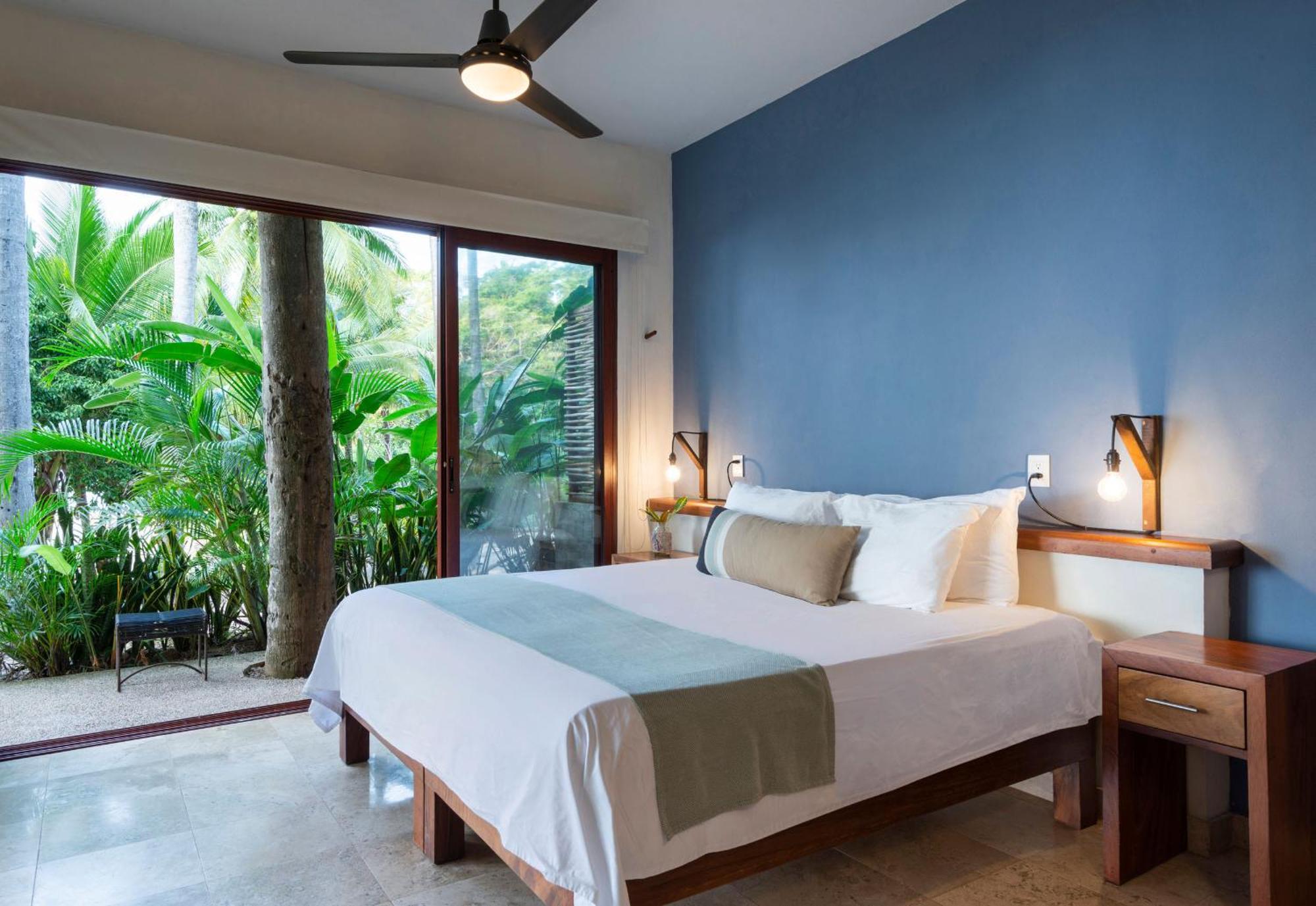 Punta Monterrey Hotel