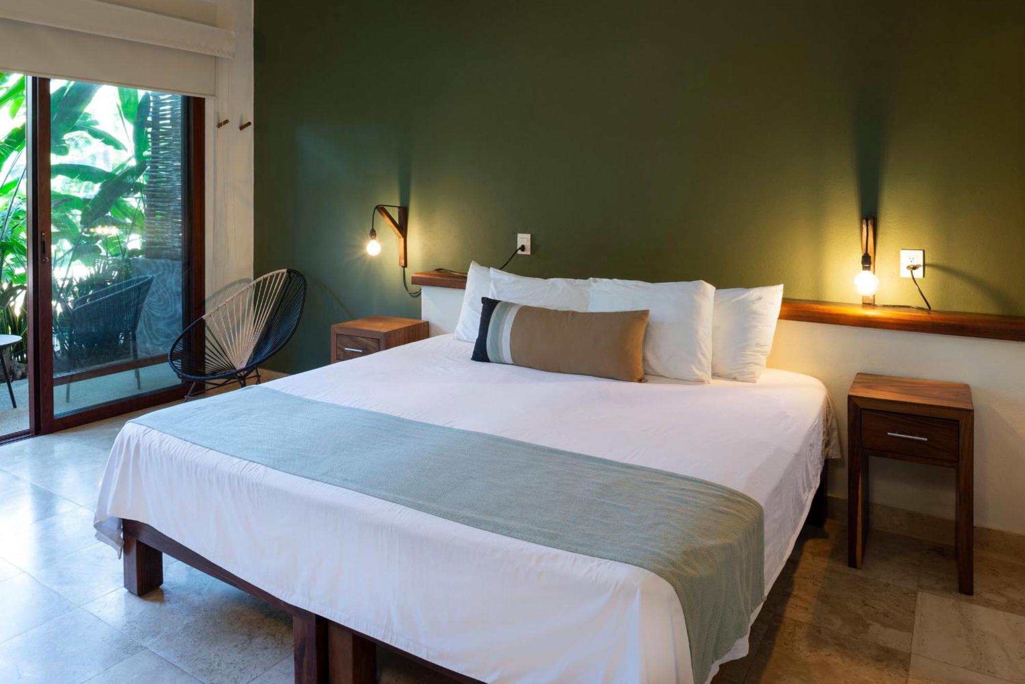 Punta Monterrey 4*