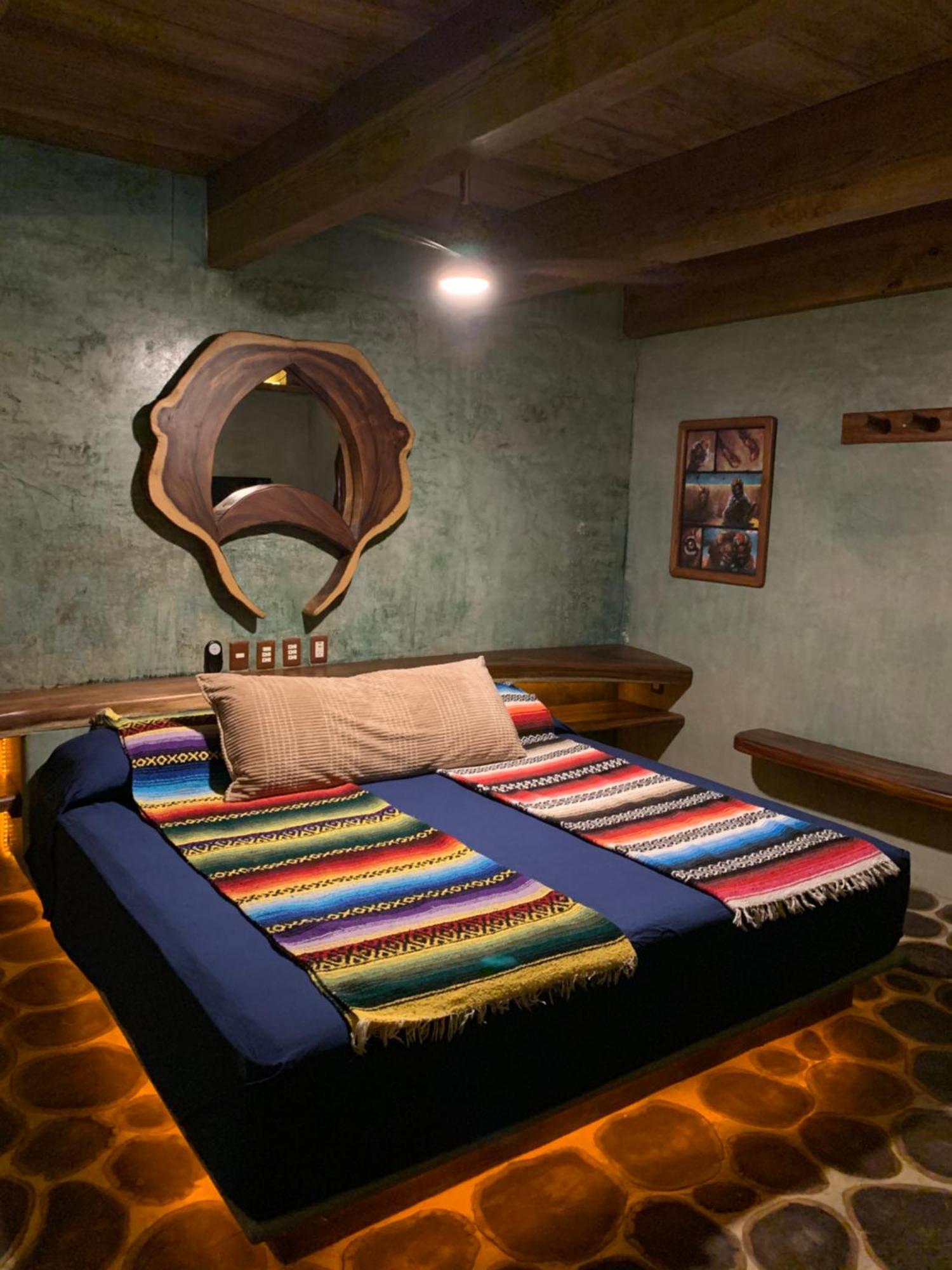Hostel Frutas Y Verduras Brisas de Zicatela