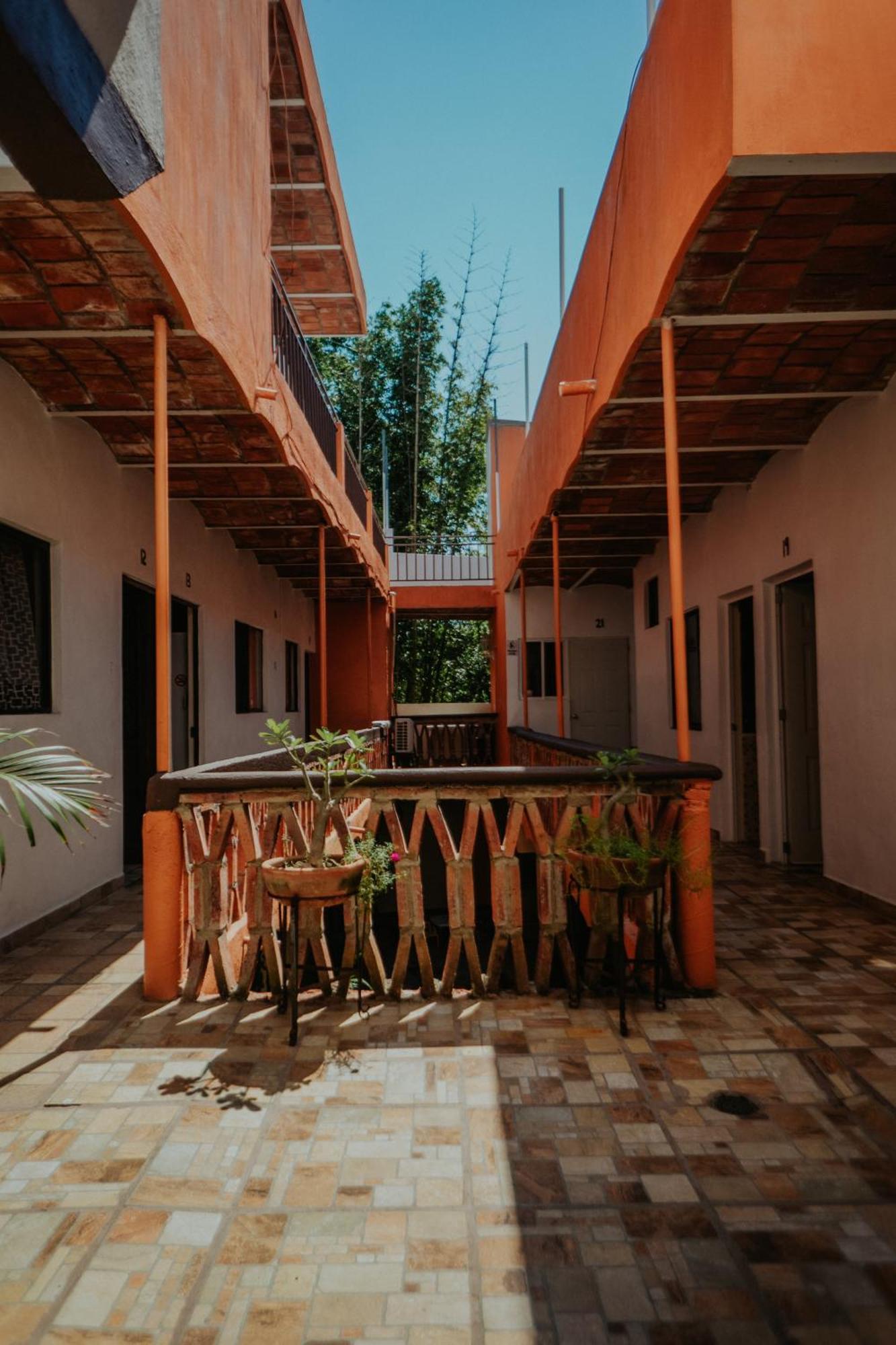 Hotel Flamingos Rincon de Guayabitos