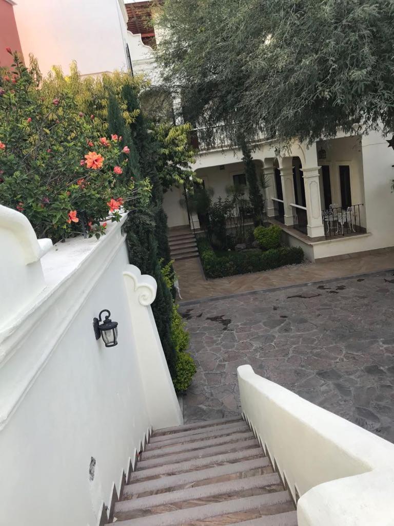 Hotel Mariazel Bernal