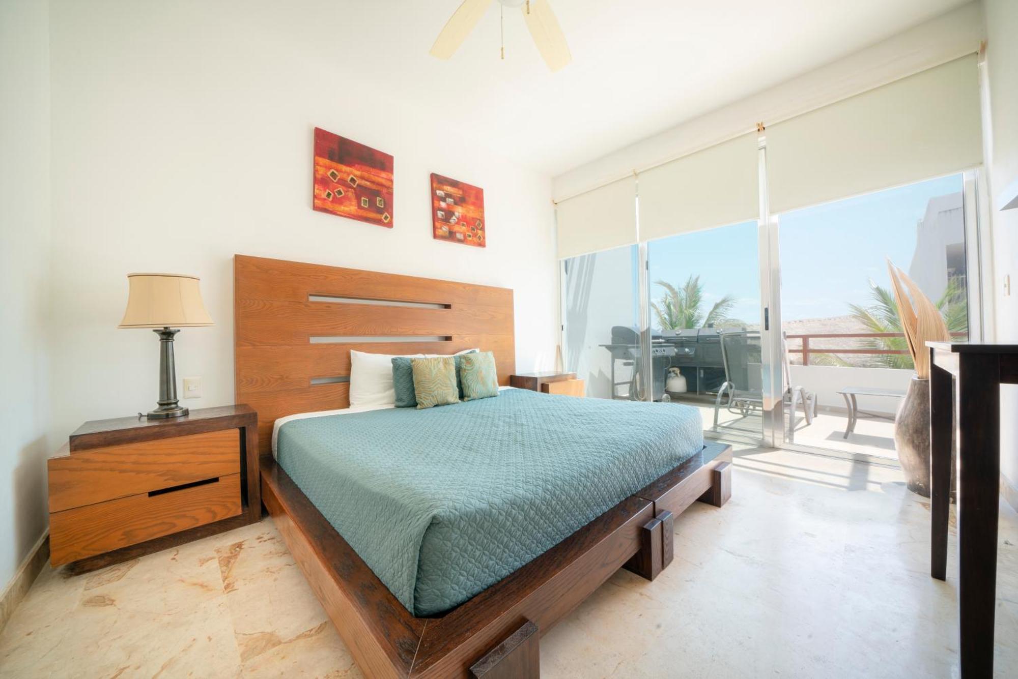 Beachfront Penthouse With 3 Bedrooms & Ocean View - Nubes Holiday home Playa del Carmen