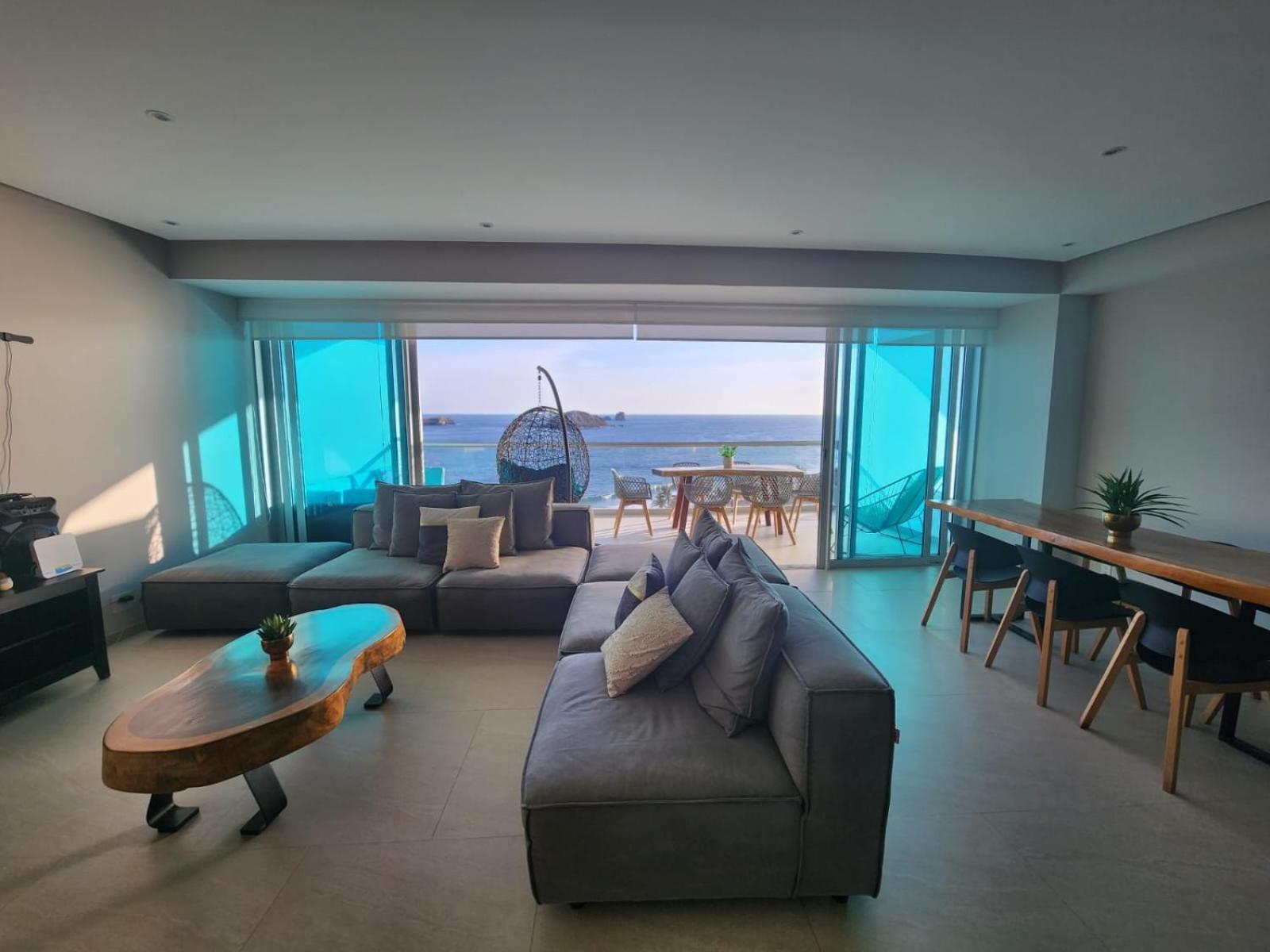 Ixtapa Peninsula Apartment *